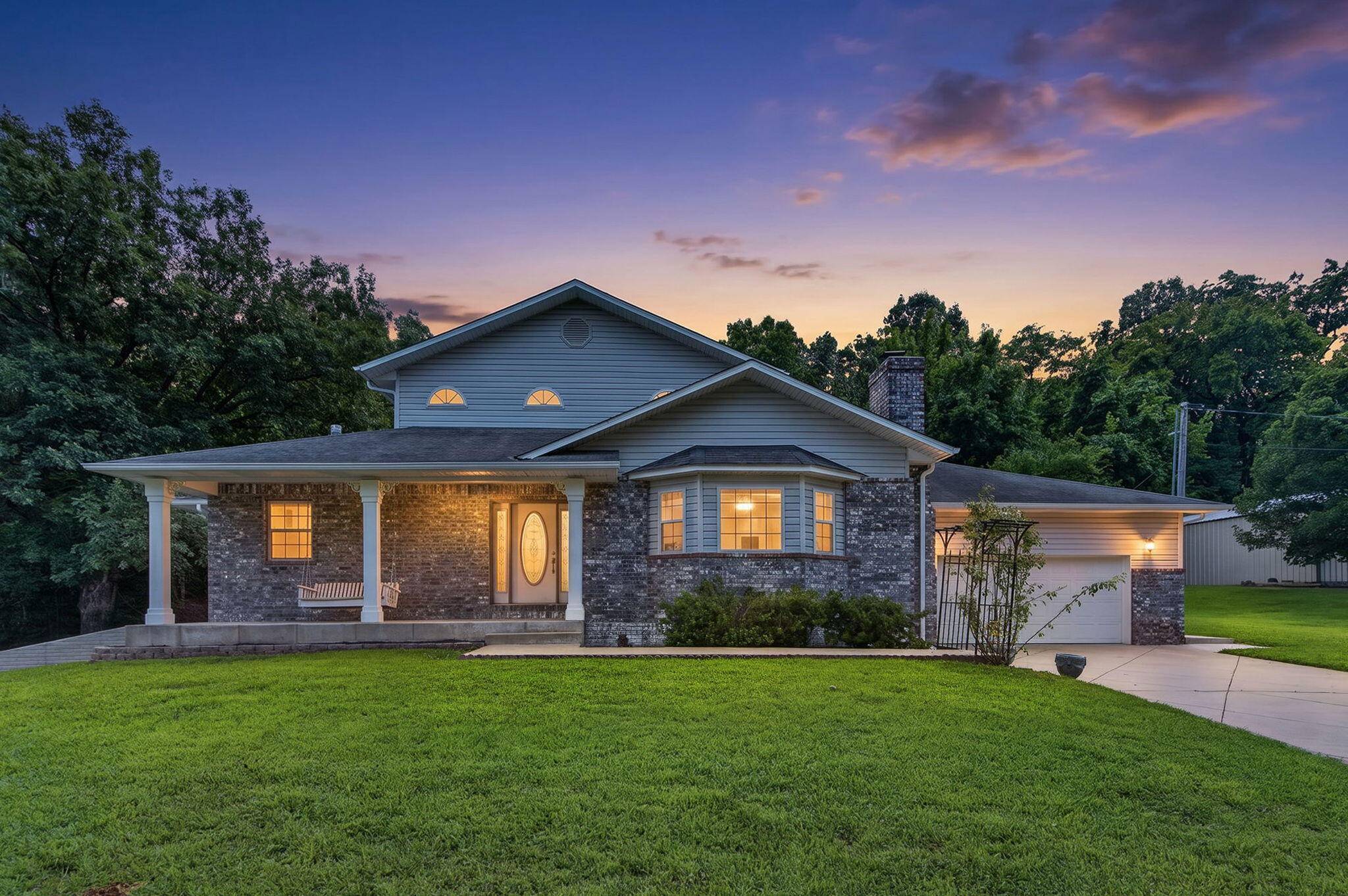 22 Yocum Pond RD, Galena, MO 65656