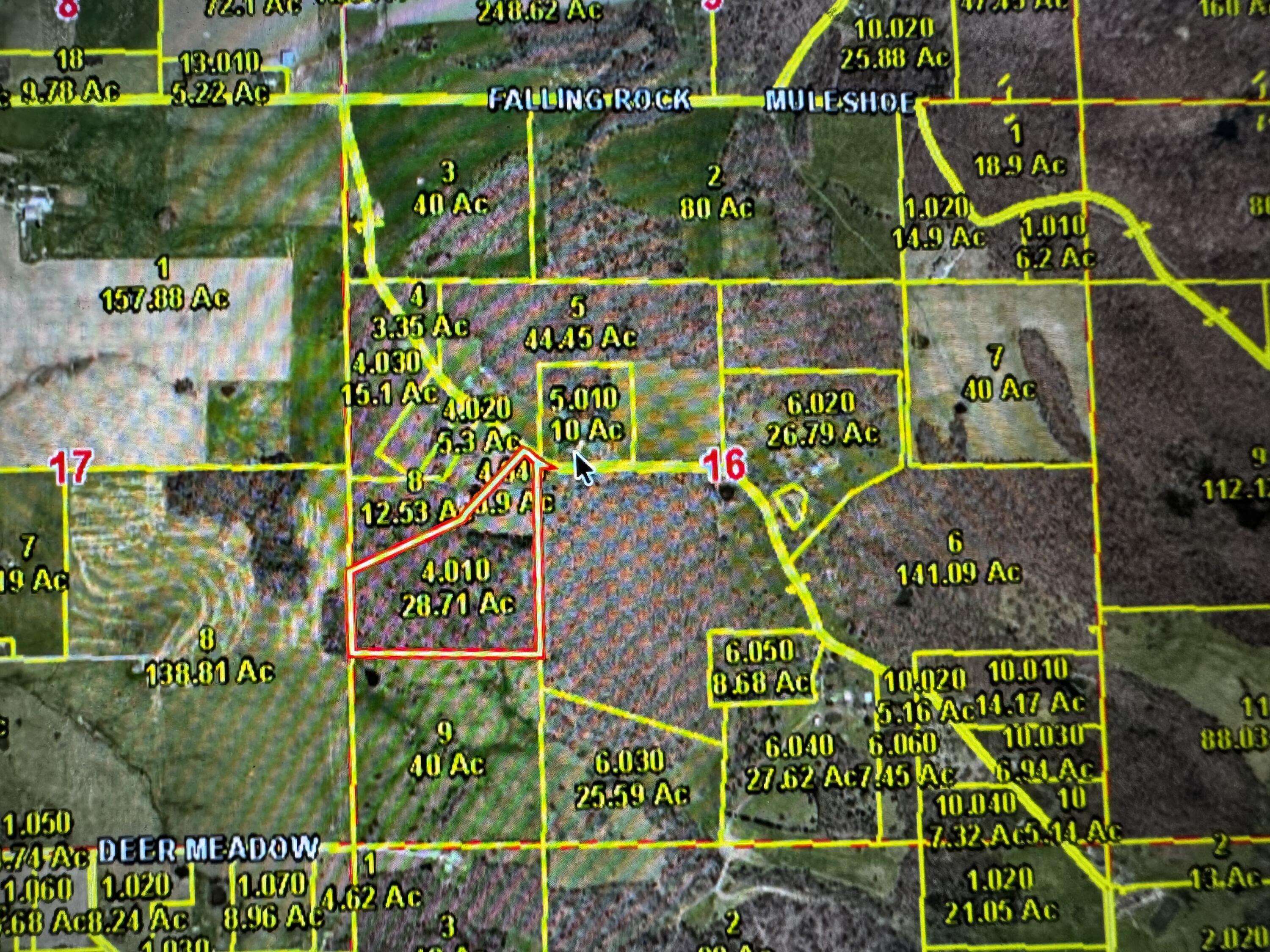 000 Darter RD, Elkland, MO 65644