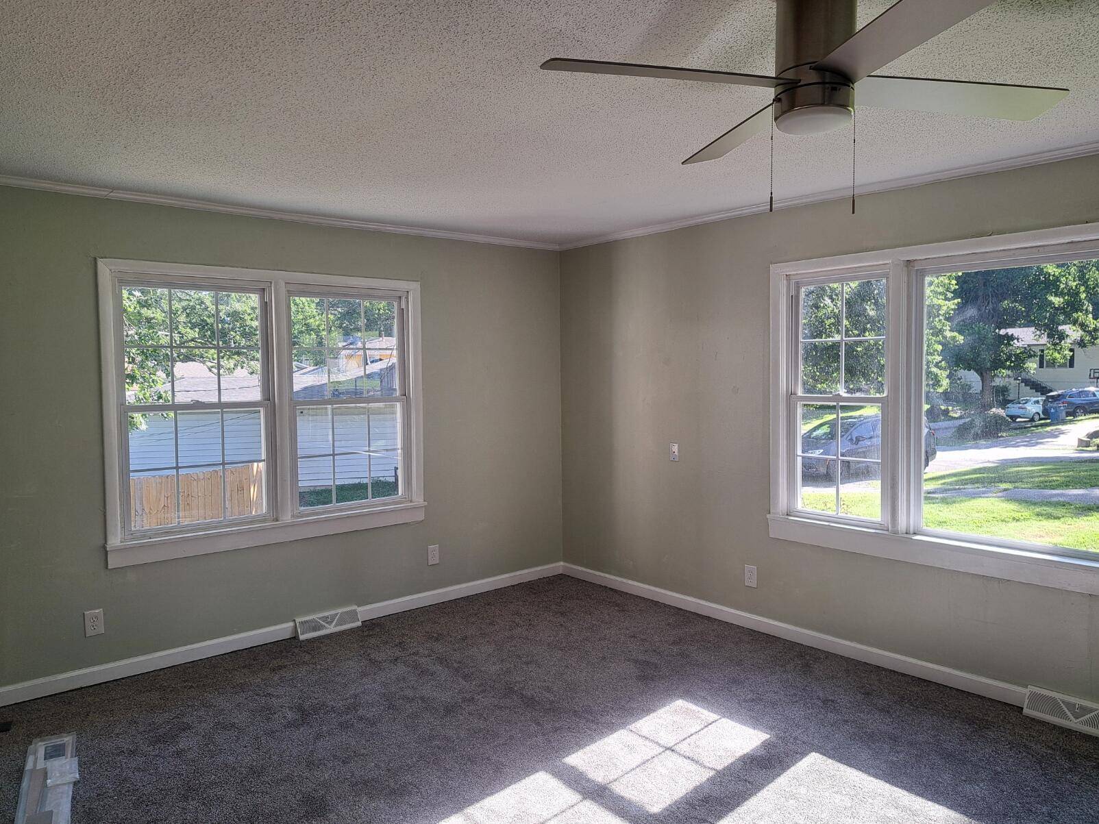 1313 Fairmont DR, Neosho, MO 64850