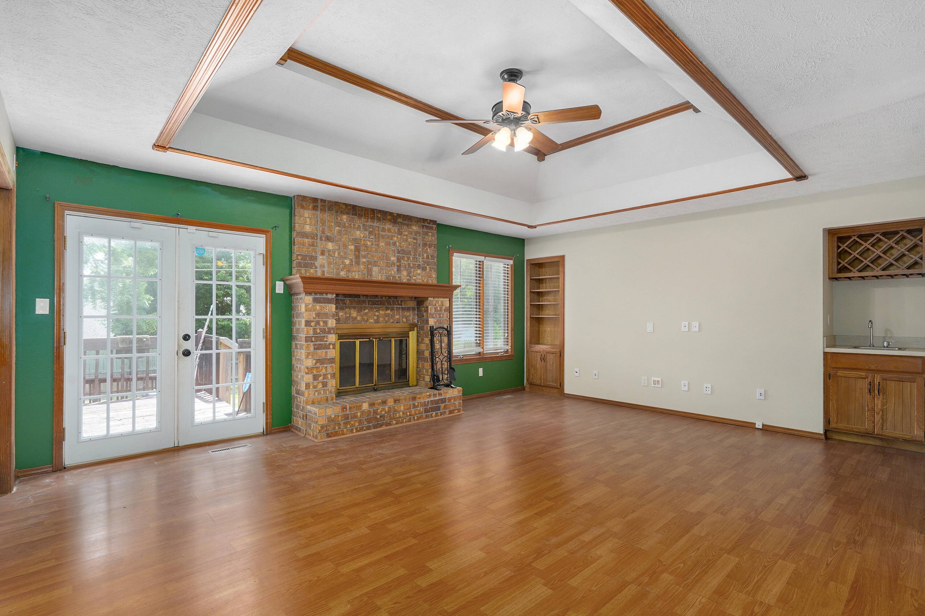 3484 S Meadowlark AVE, Springfield, MO 65807