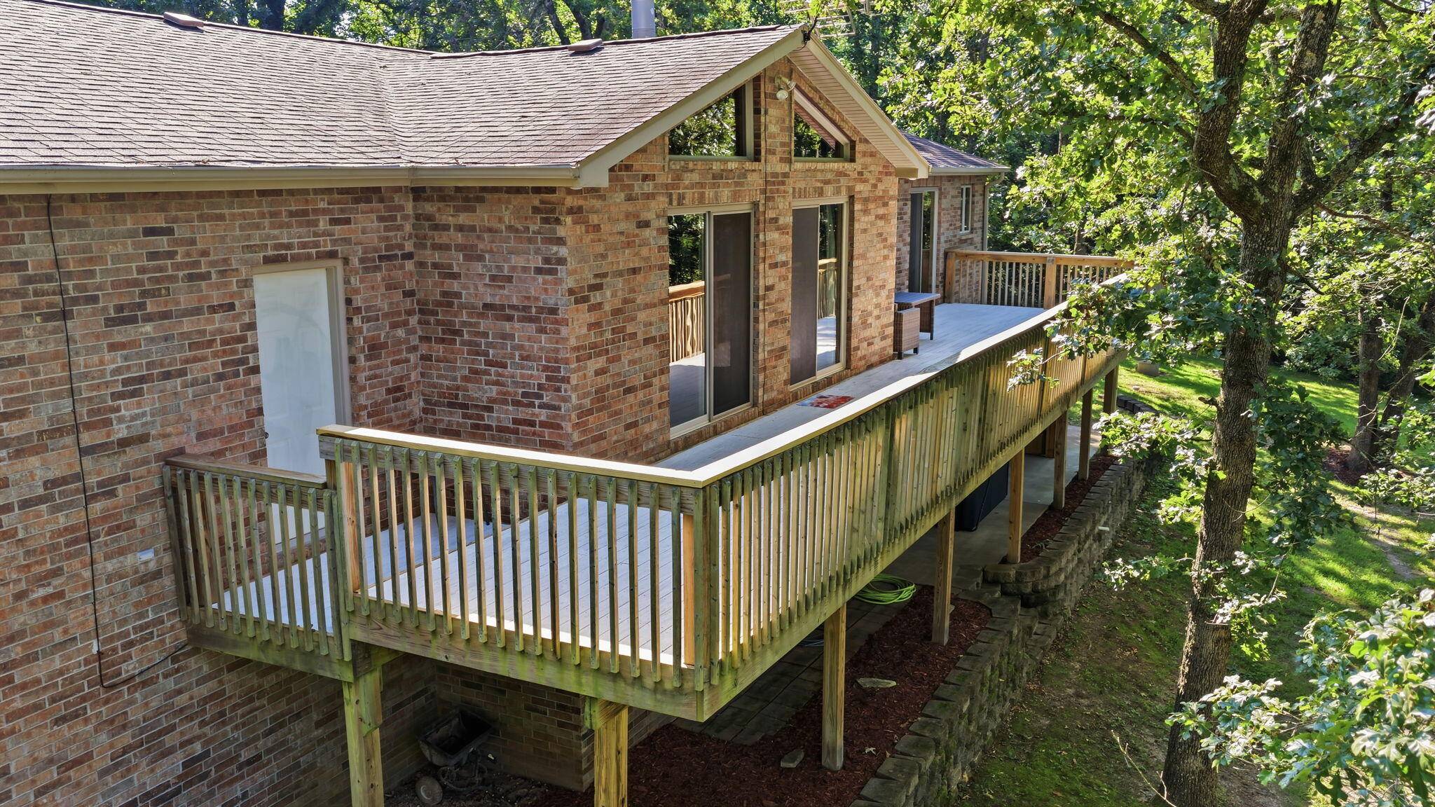 4327 S 165th RD, Bolivar, MO 65613