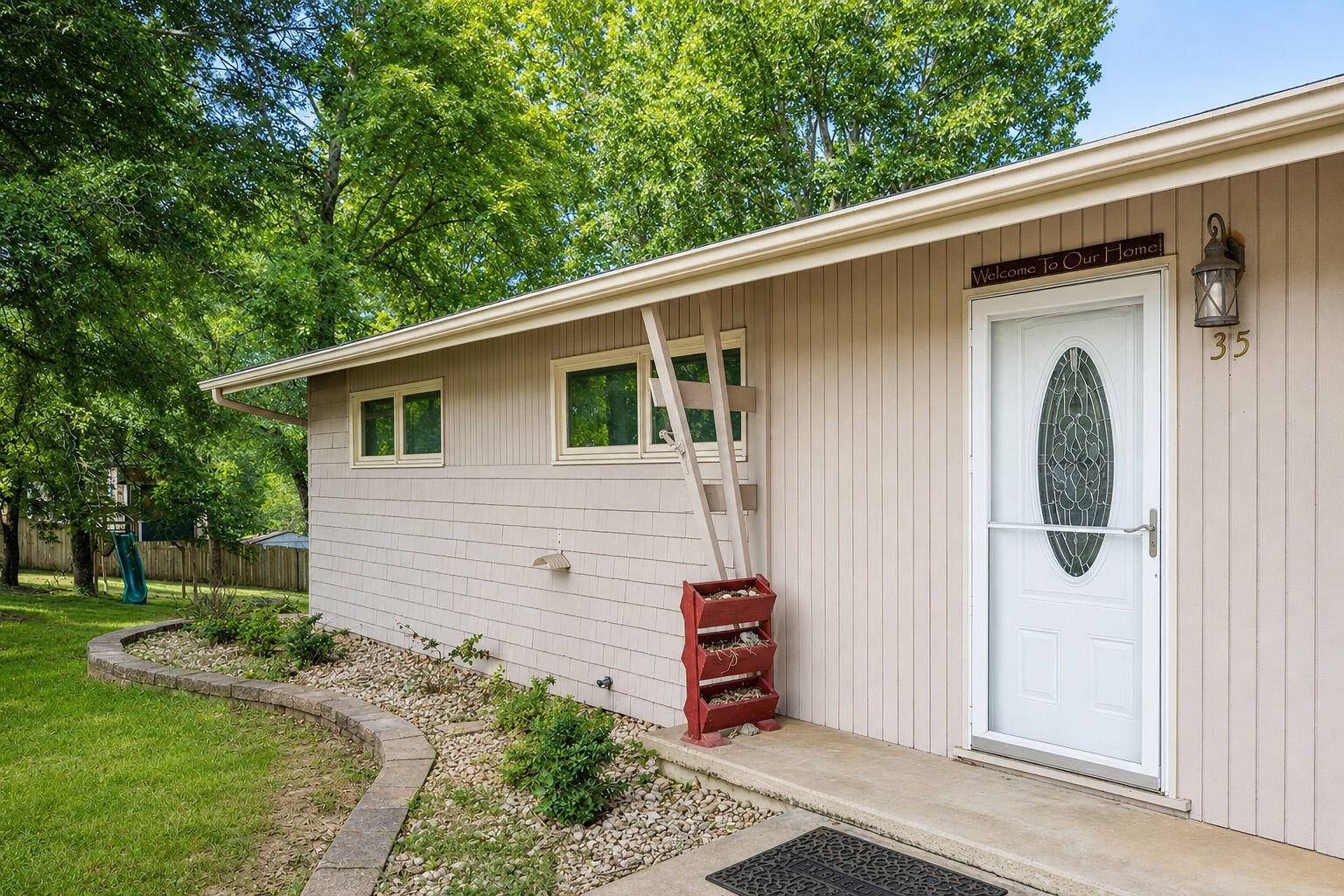 35 Hilltop LN, Branson, MO 65616