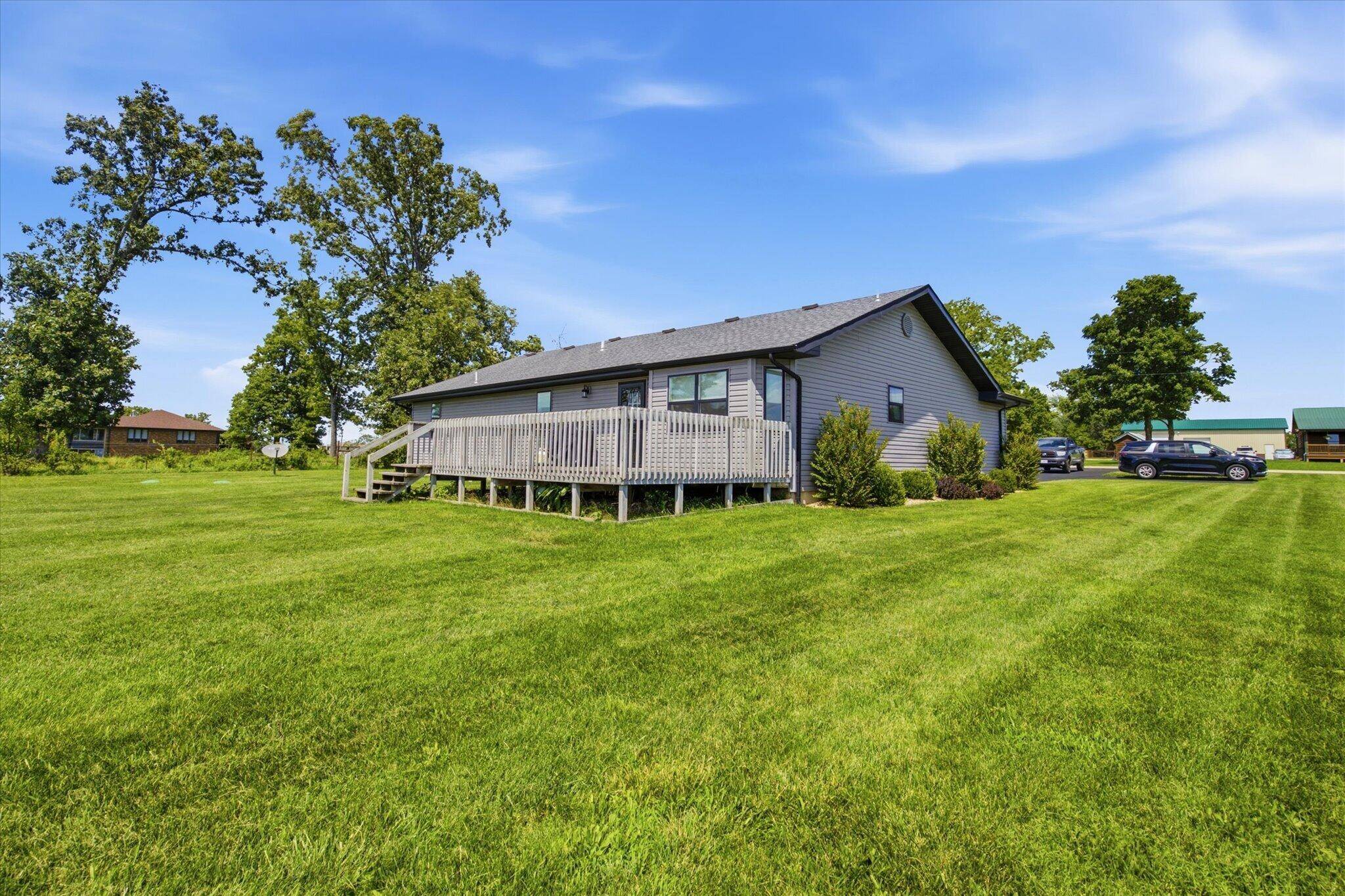 5203 S Farm Road 213, Rogersville, MO 65742