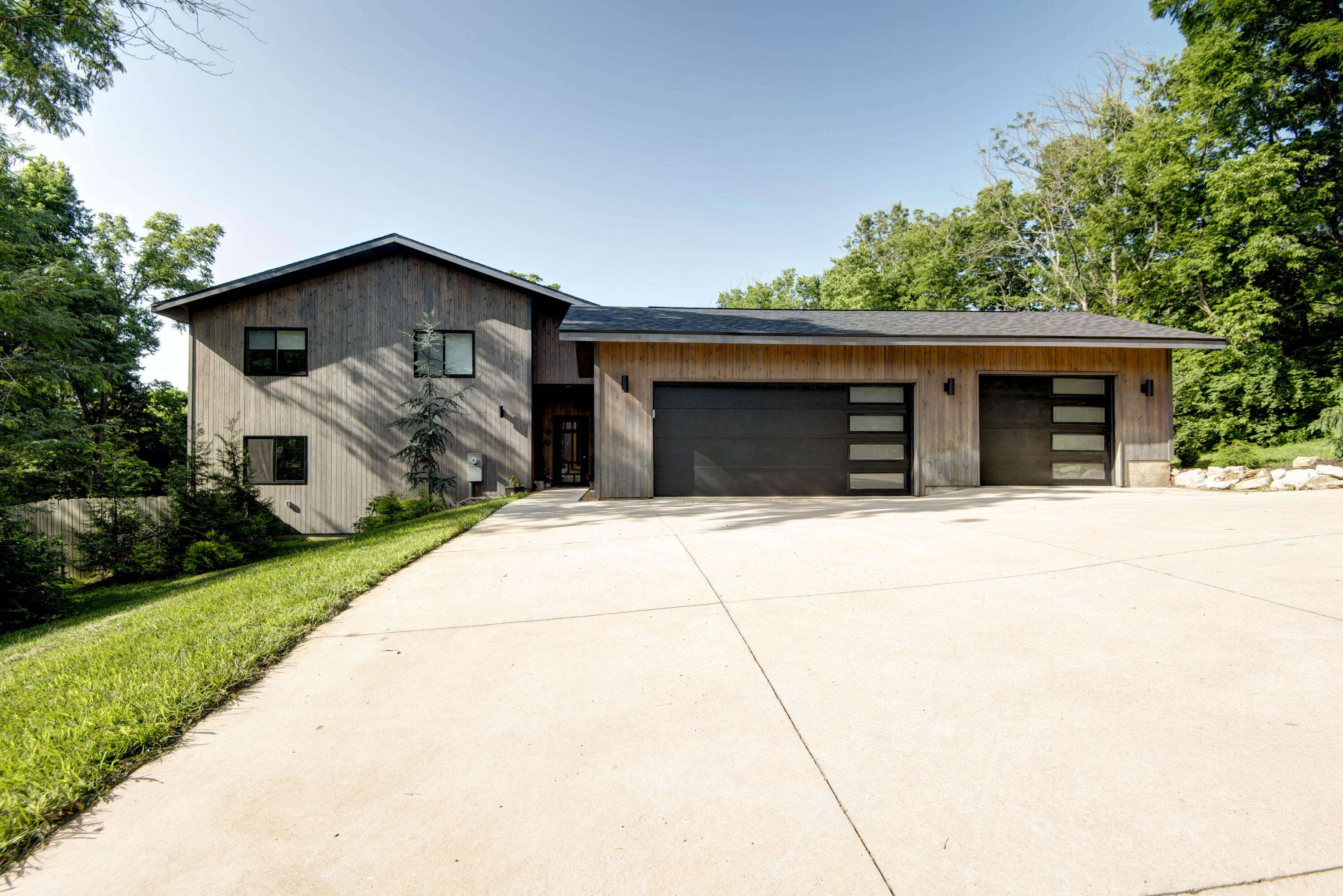 5216 S Farm Road 137, Springfield, MO 65810