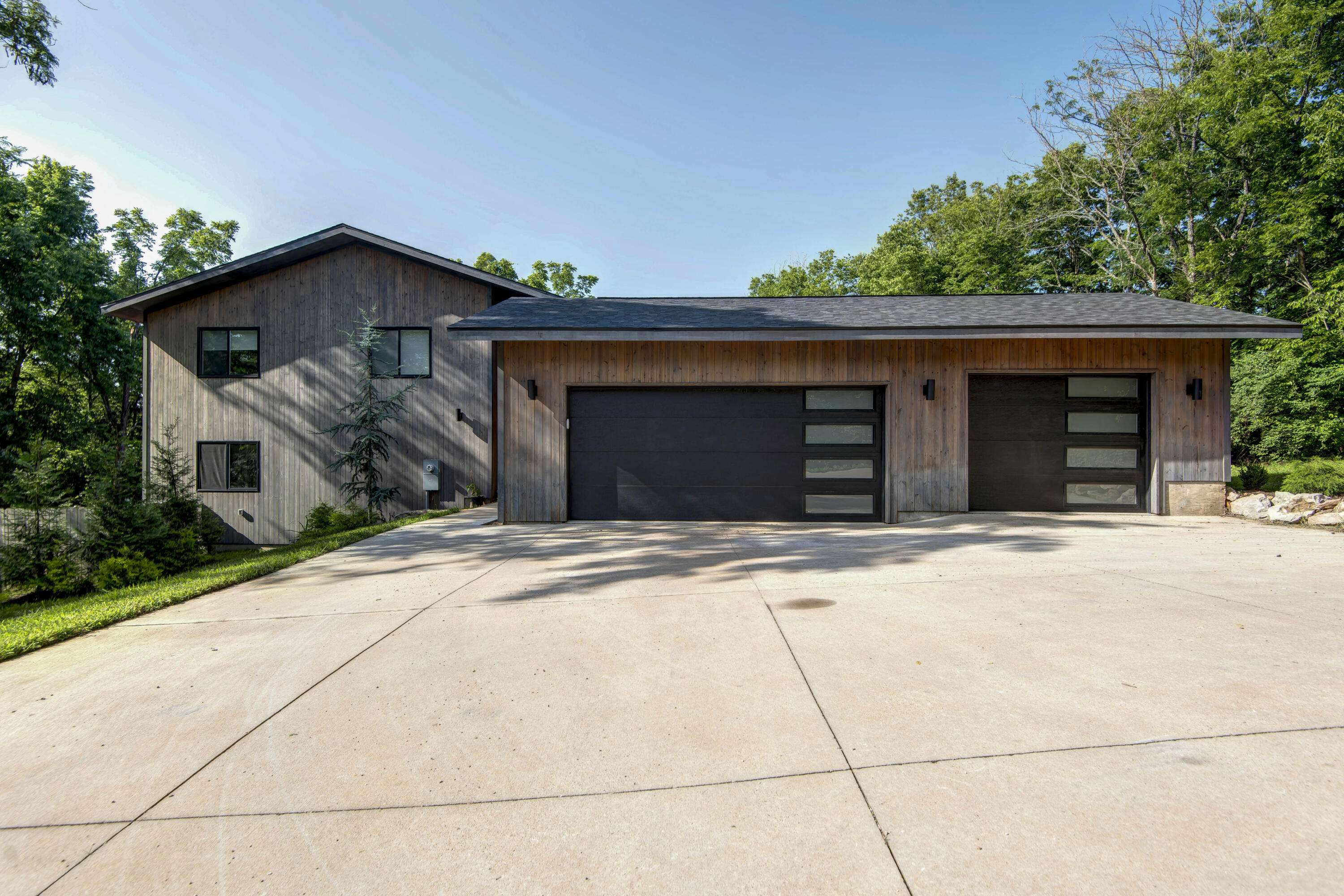 5216 S Farm Road 137, Springfield, MO 65810