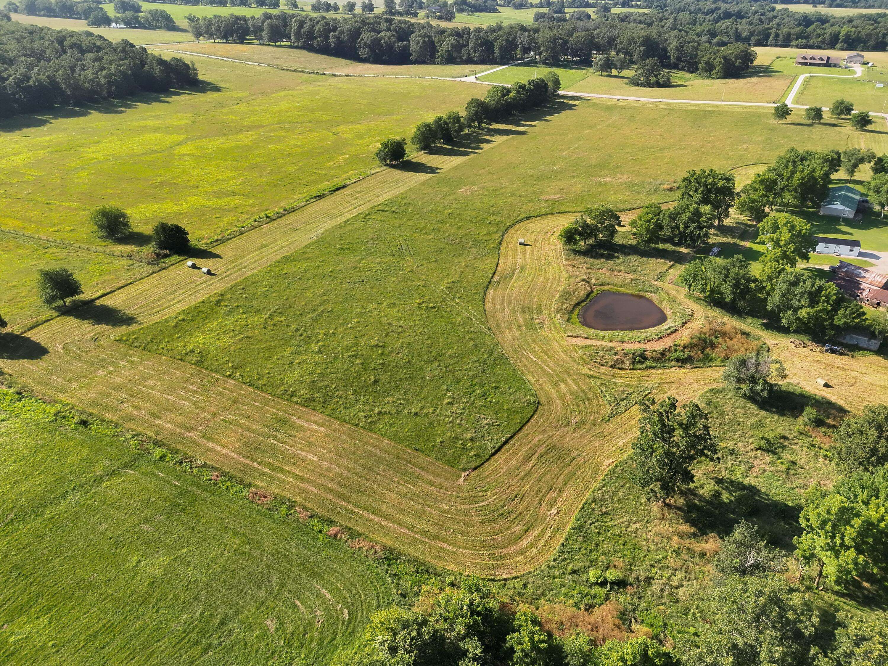 2 W Farm Road 194, Billings, MO 65610