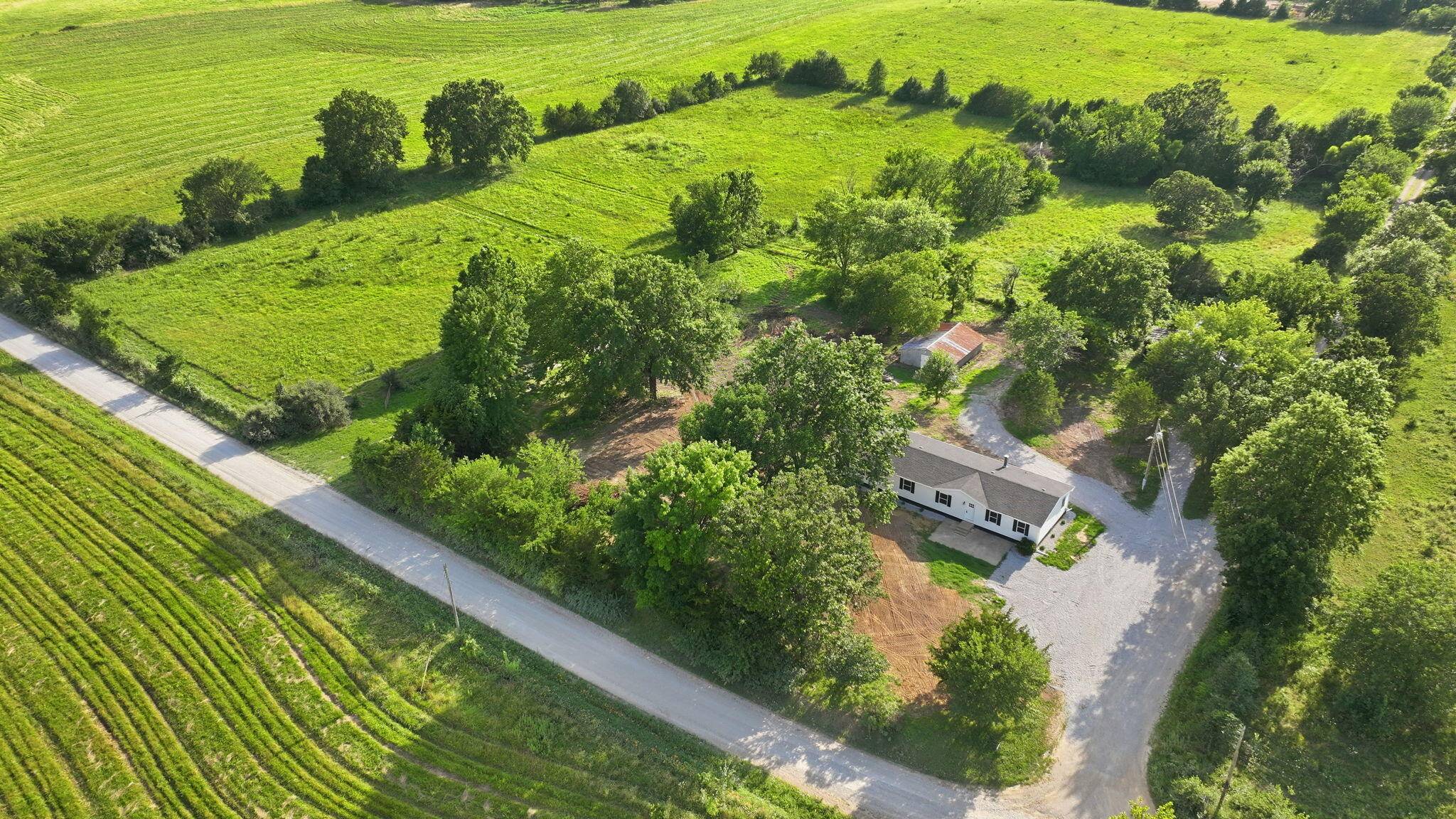 28480 E Mission RD, El Dorado Springs, MO 64744