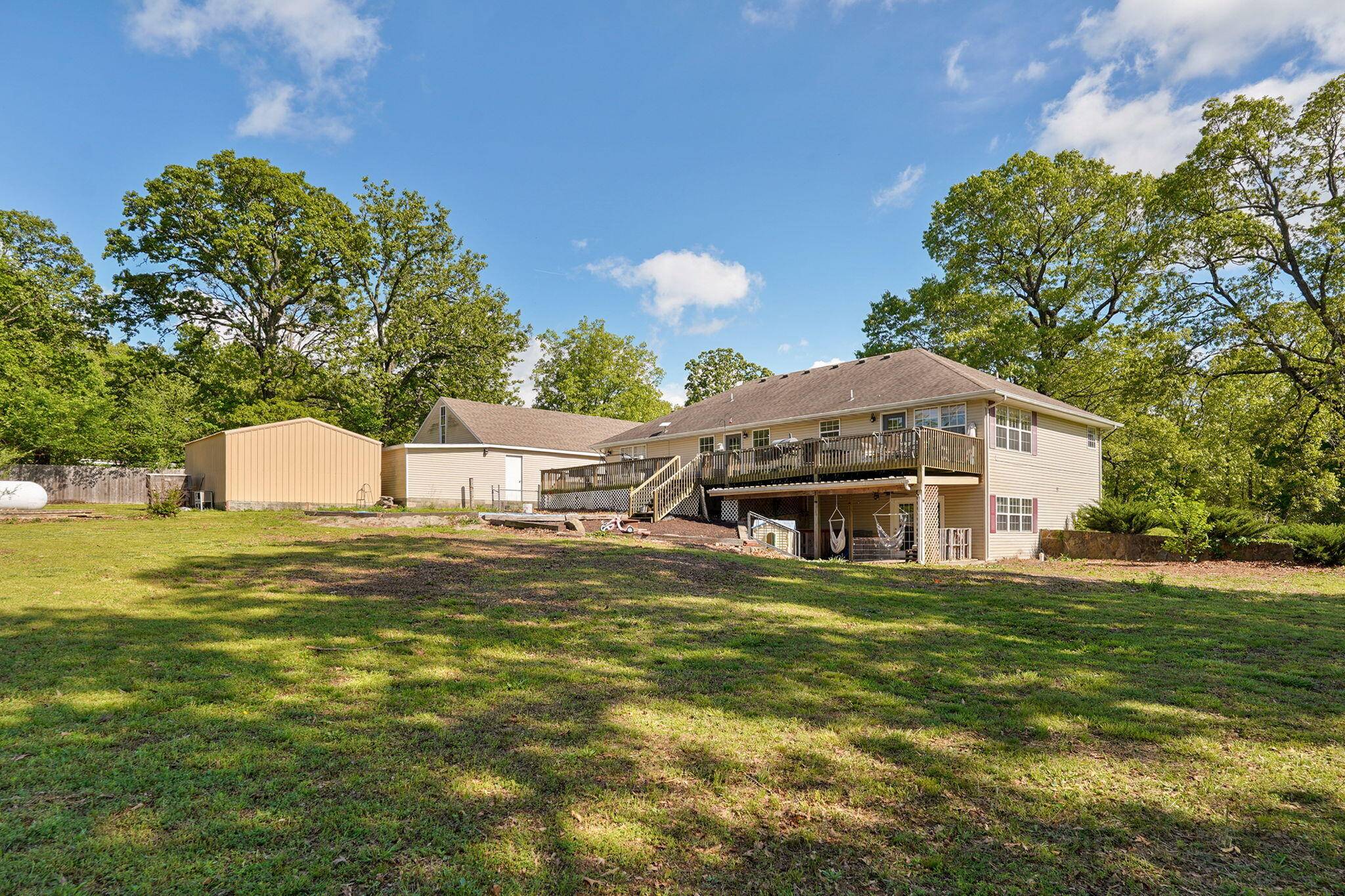 10614 Lawrence 2120, Mt Vernon, MO 65712