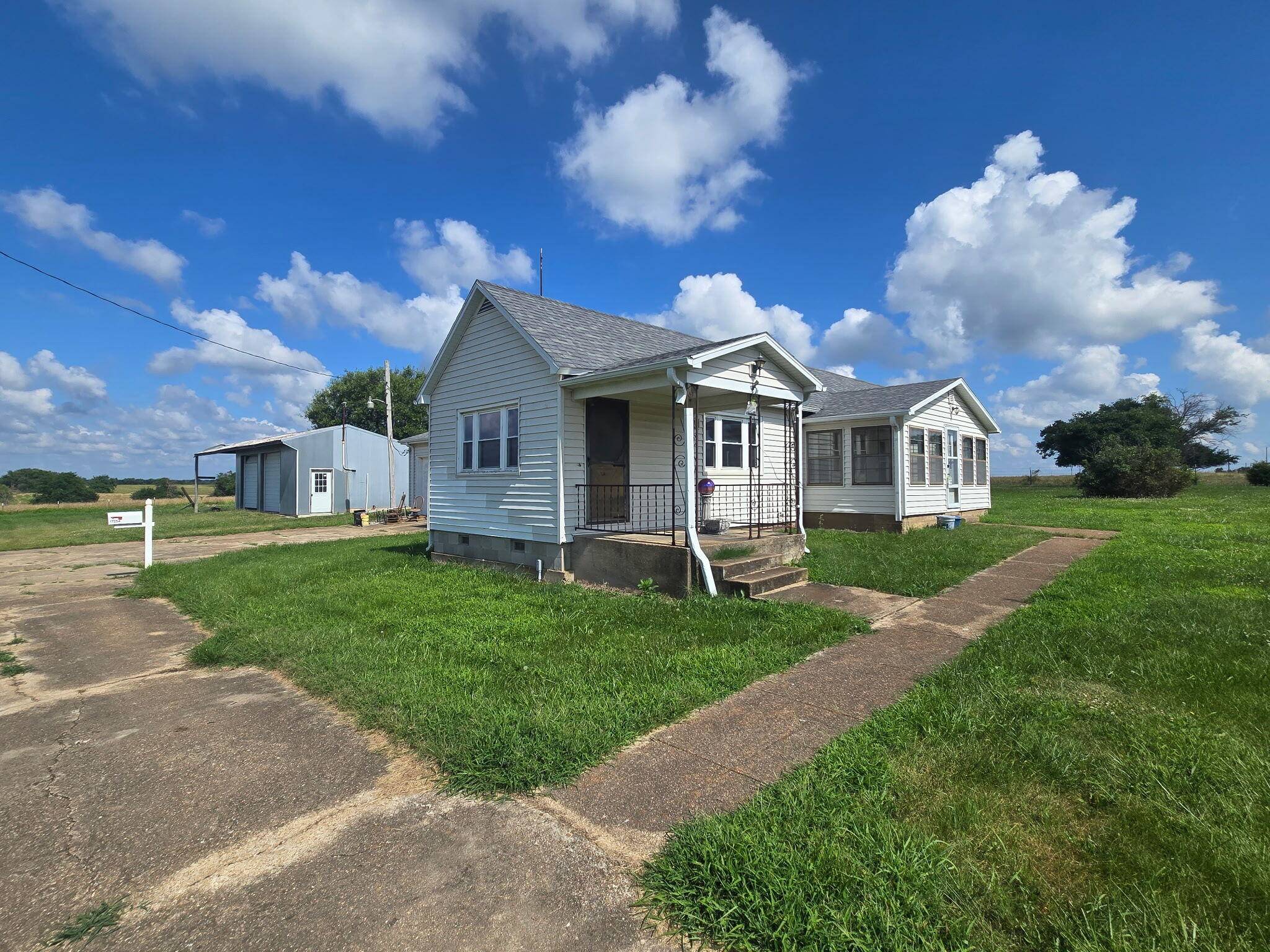 17254 County Road 121, Weaubleau, MO 65774