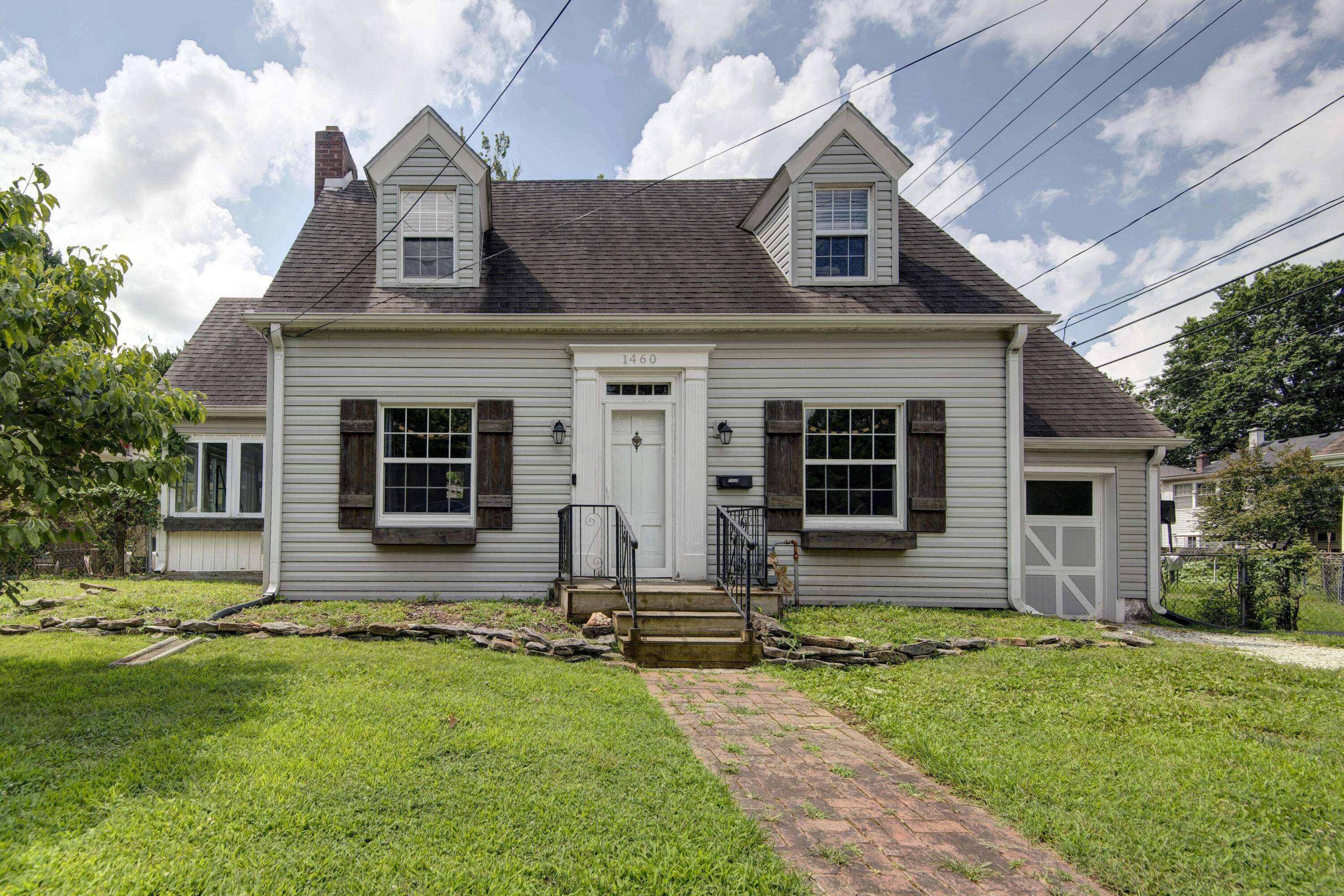 1460 E Grand ST, Springfield, MO 65804