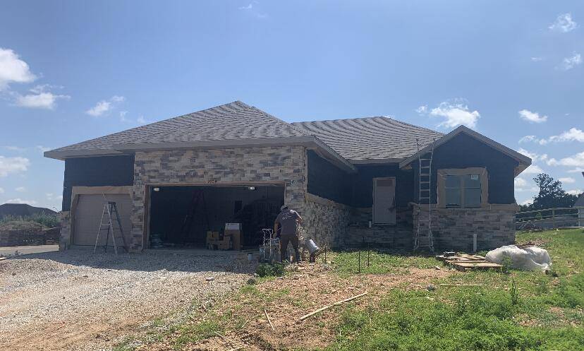 990 S Foxboro CT, Nixa, MO 65714