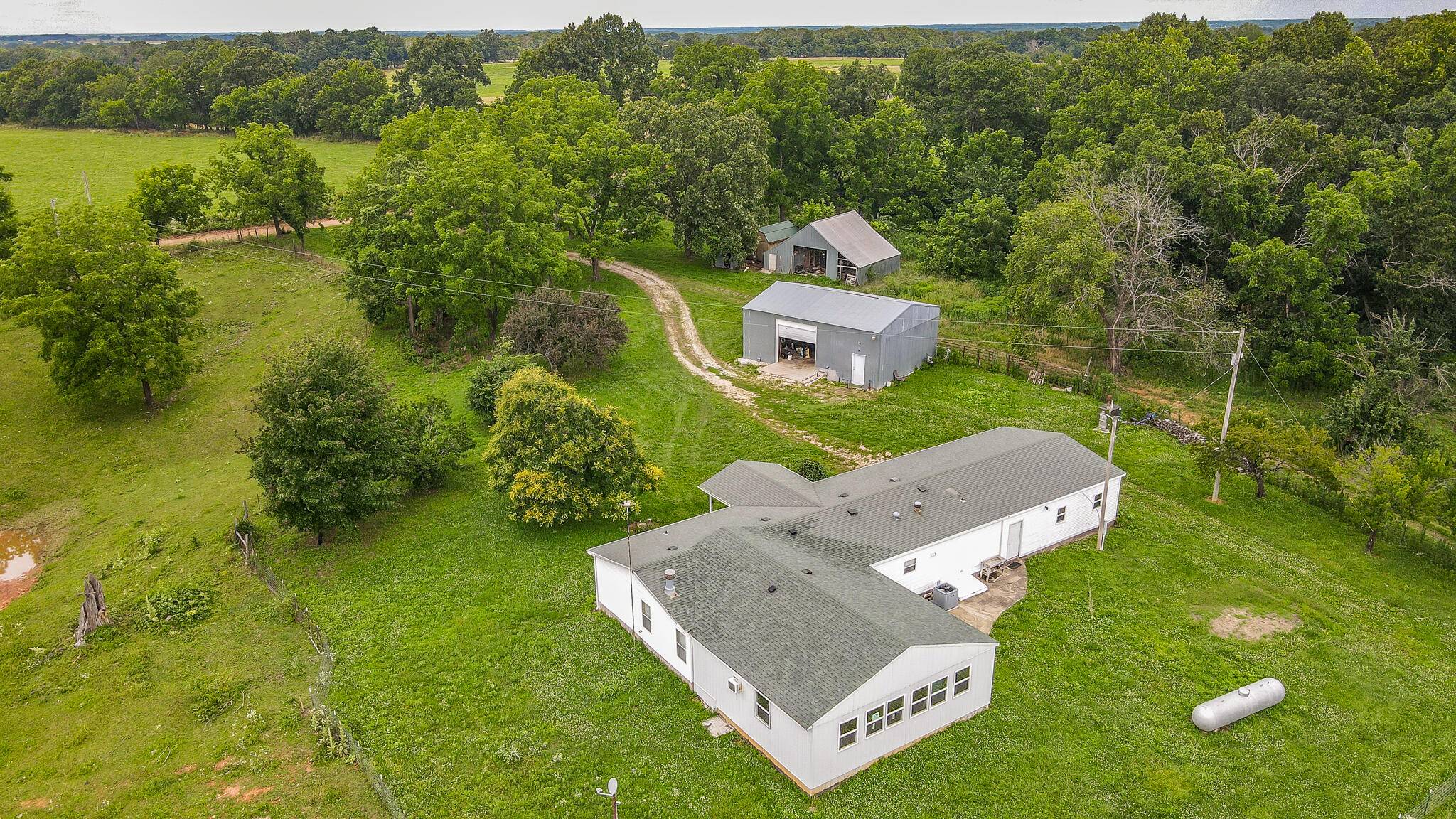 1016 Carnell RD, Rocky Comfort, MO 64861