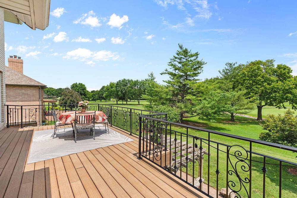 4211 Greenbriar DR, Nixa, MO 65714