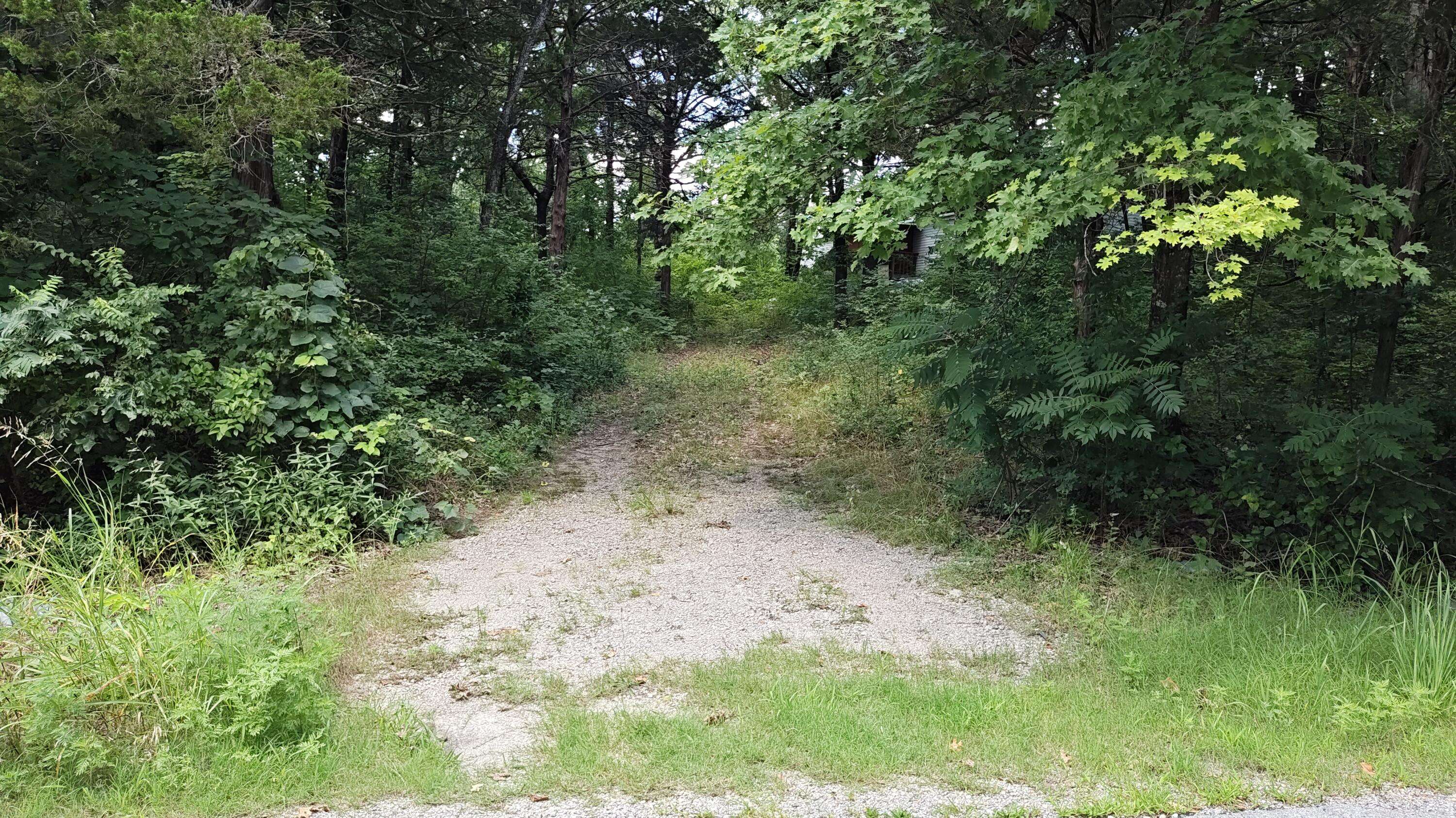 4185 Oakwood RD, Merriam Woods, MO 65740
