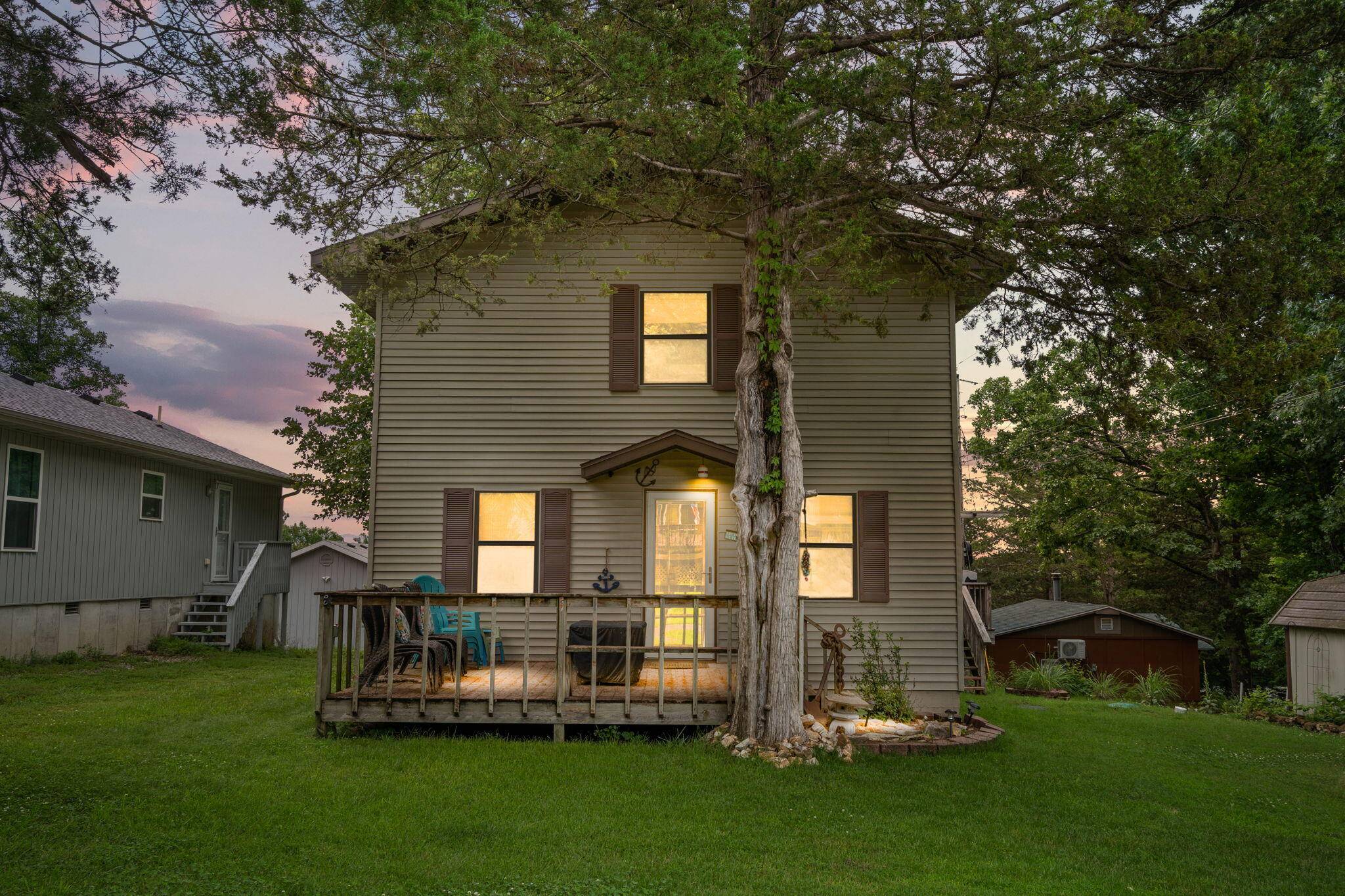 88 Montgomery CIR, Branson West, MO 65737