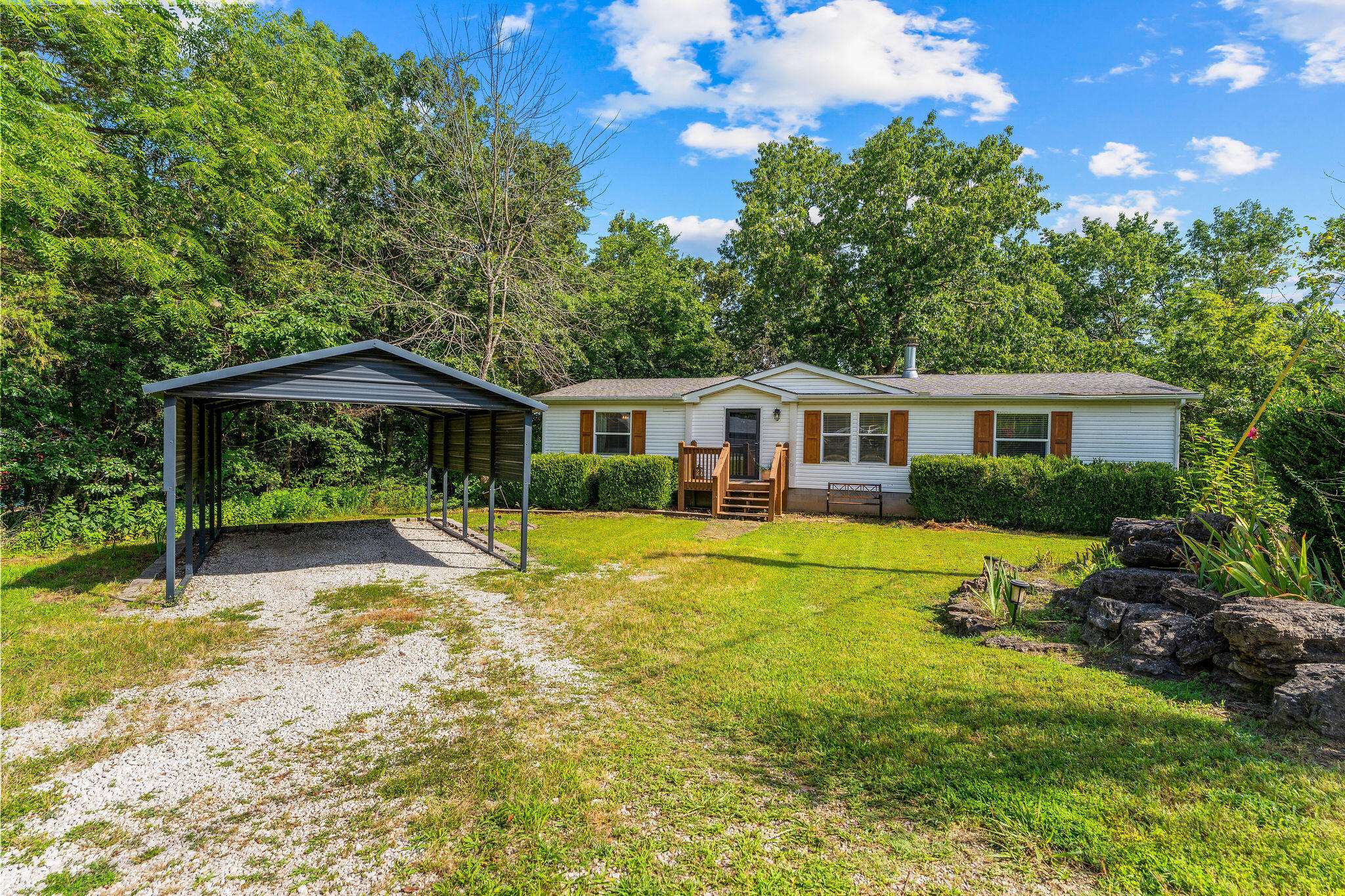 750 Lake RD, Shell Knob, MO 65747