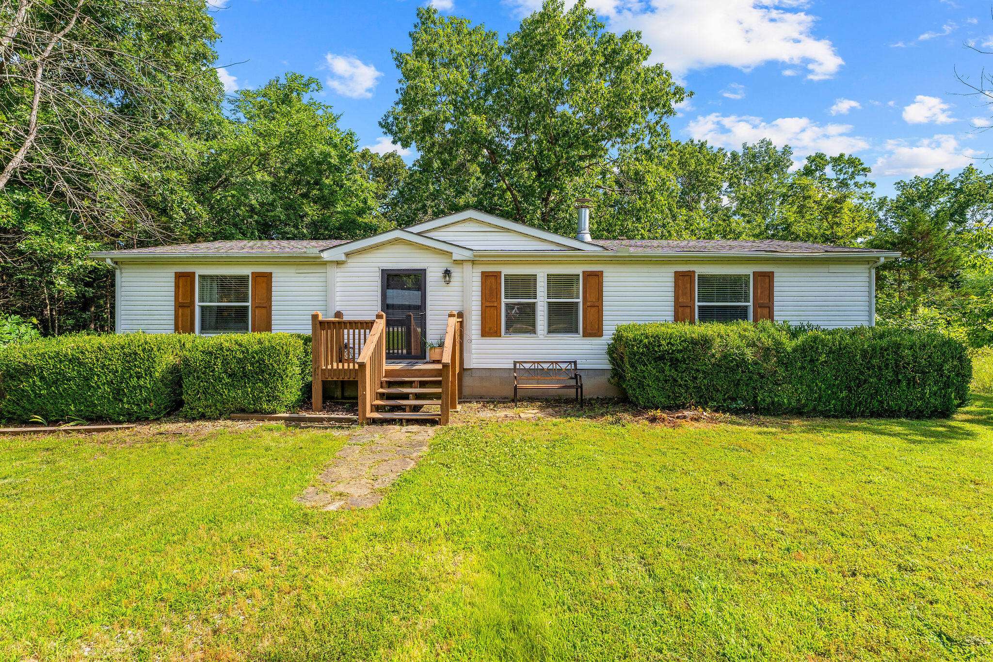 750 Lake RD, Shell Knob, MO 65747
