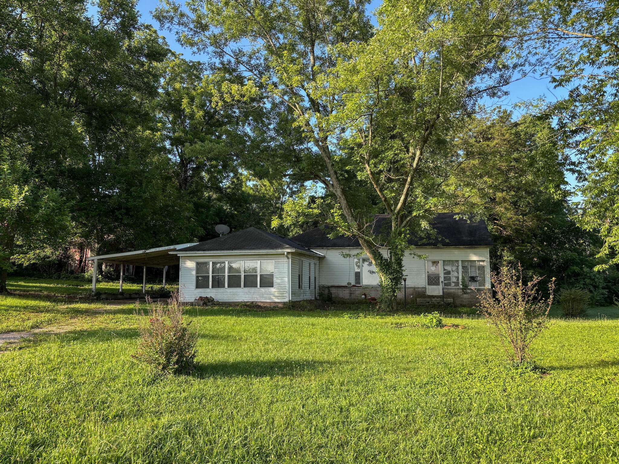 103 Pirate LN, Crane, MO 65633