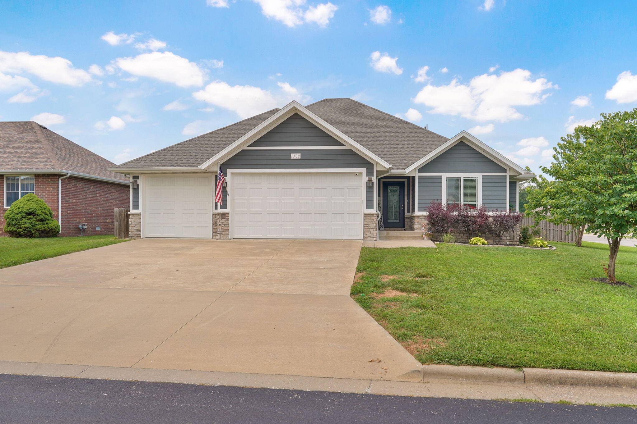 1309 S Appomattox AVE, Republic, MO 65738