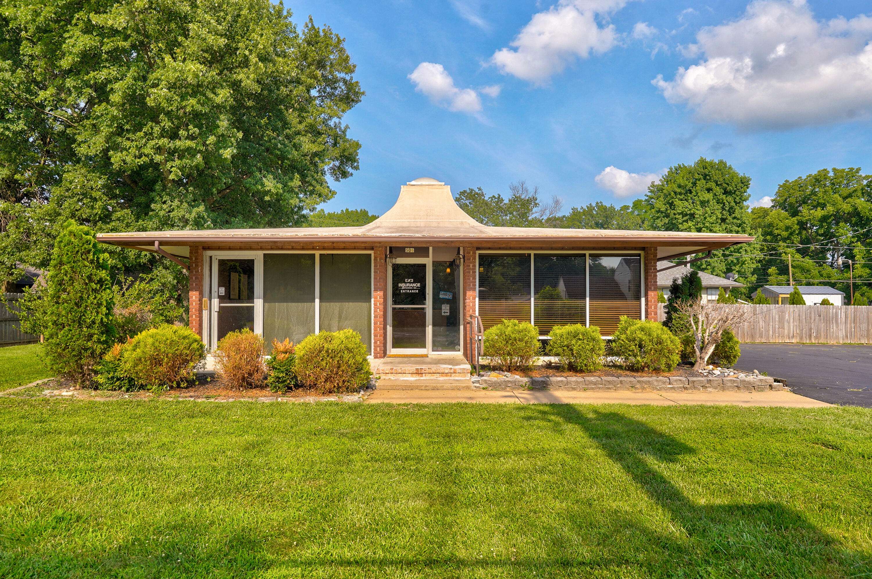 506 N Main ST, Nixa, MO 65714