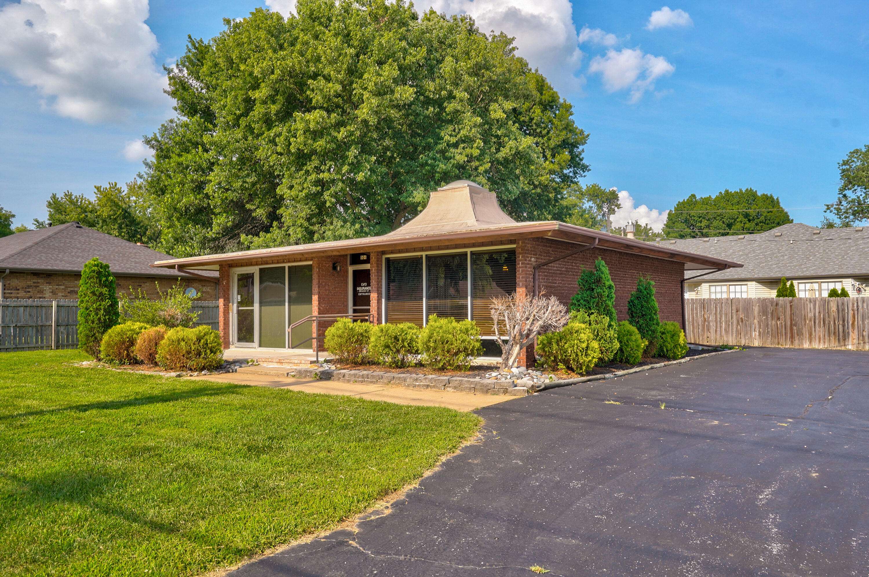 506 N Main ST, Nixa, MO 65714