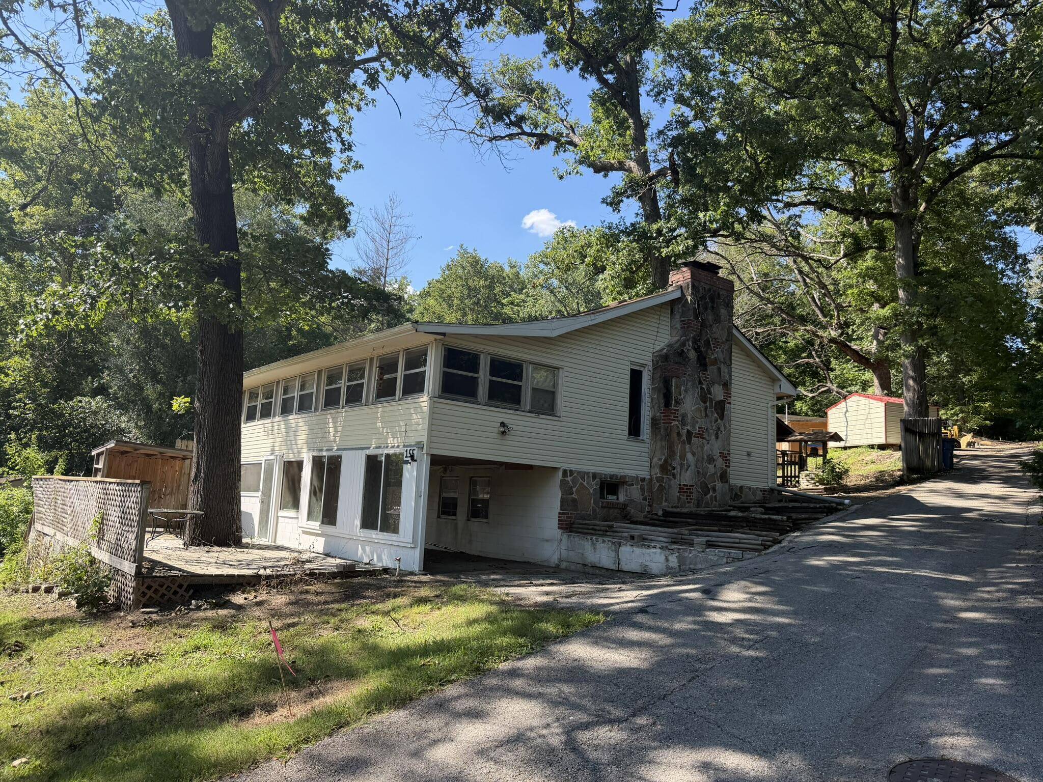 155 Parmenter LN, Forsyth, MO 65653