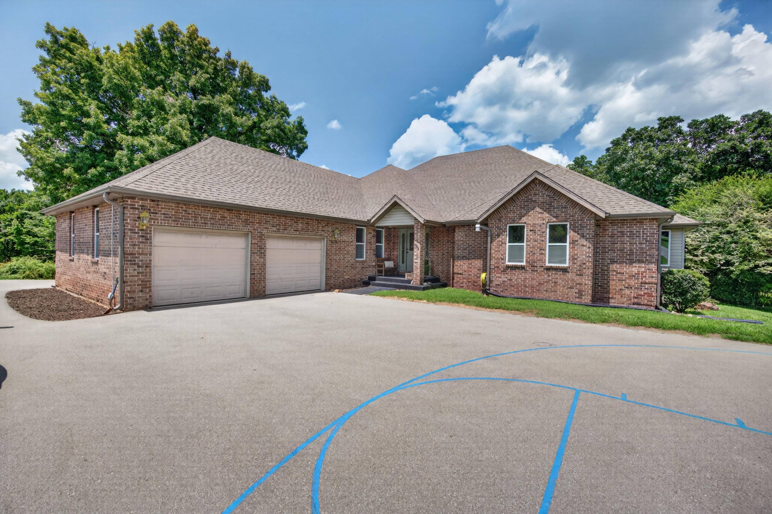 Address not disclosed, Hartville, MO 65667