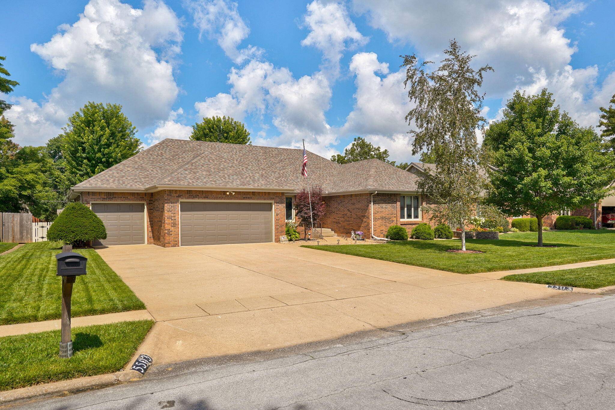 5503 S Kimbrough AVE, Springfield, MO 65810