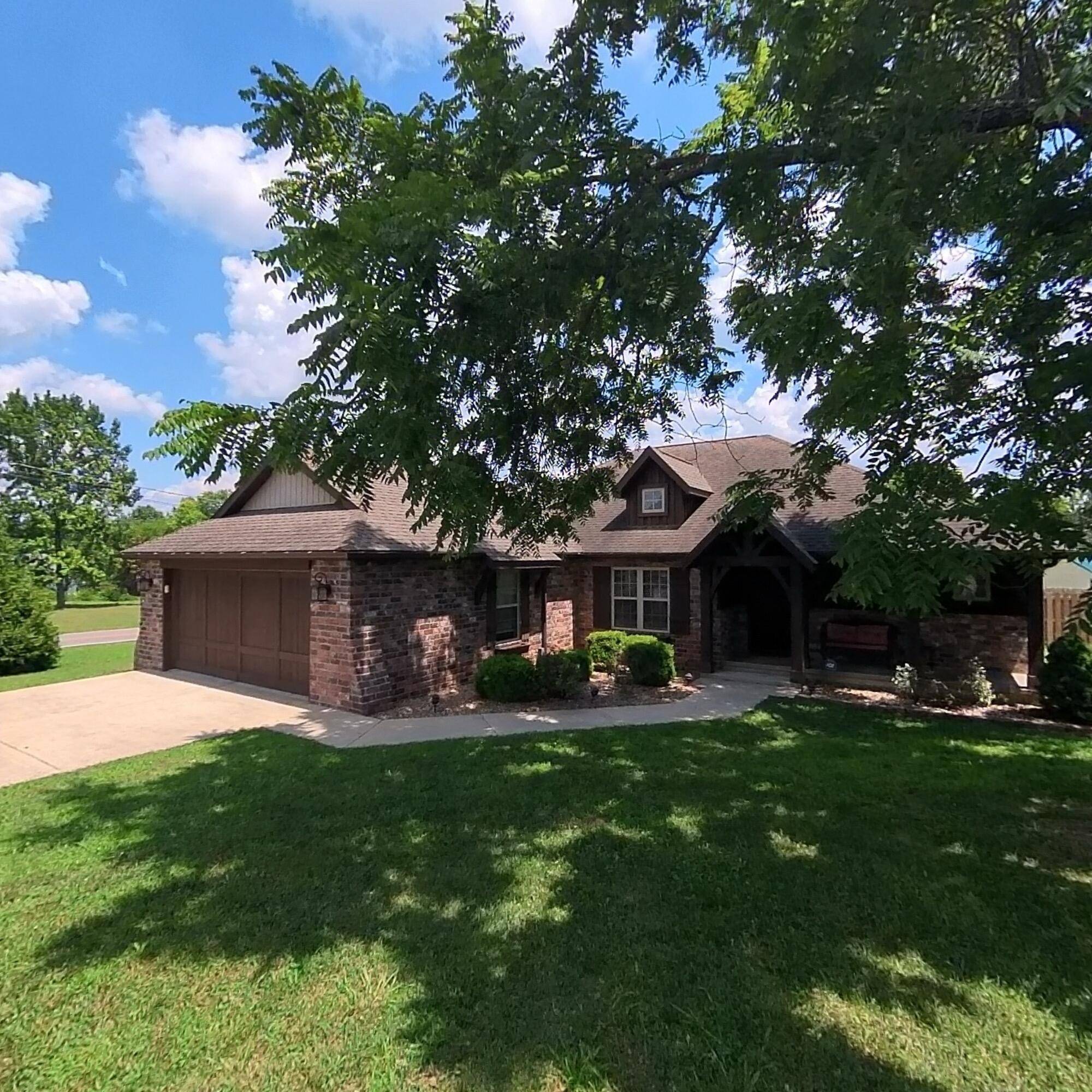 602 Oak Park BLVD, West Plains, MO 65775