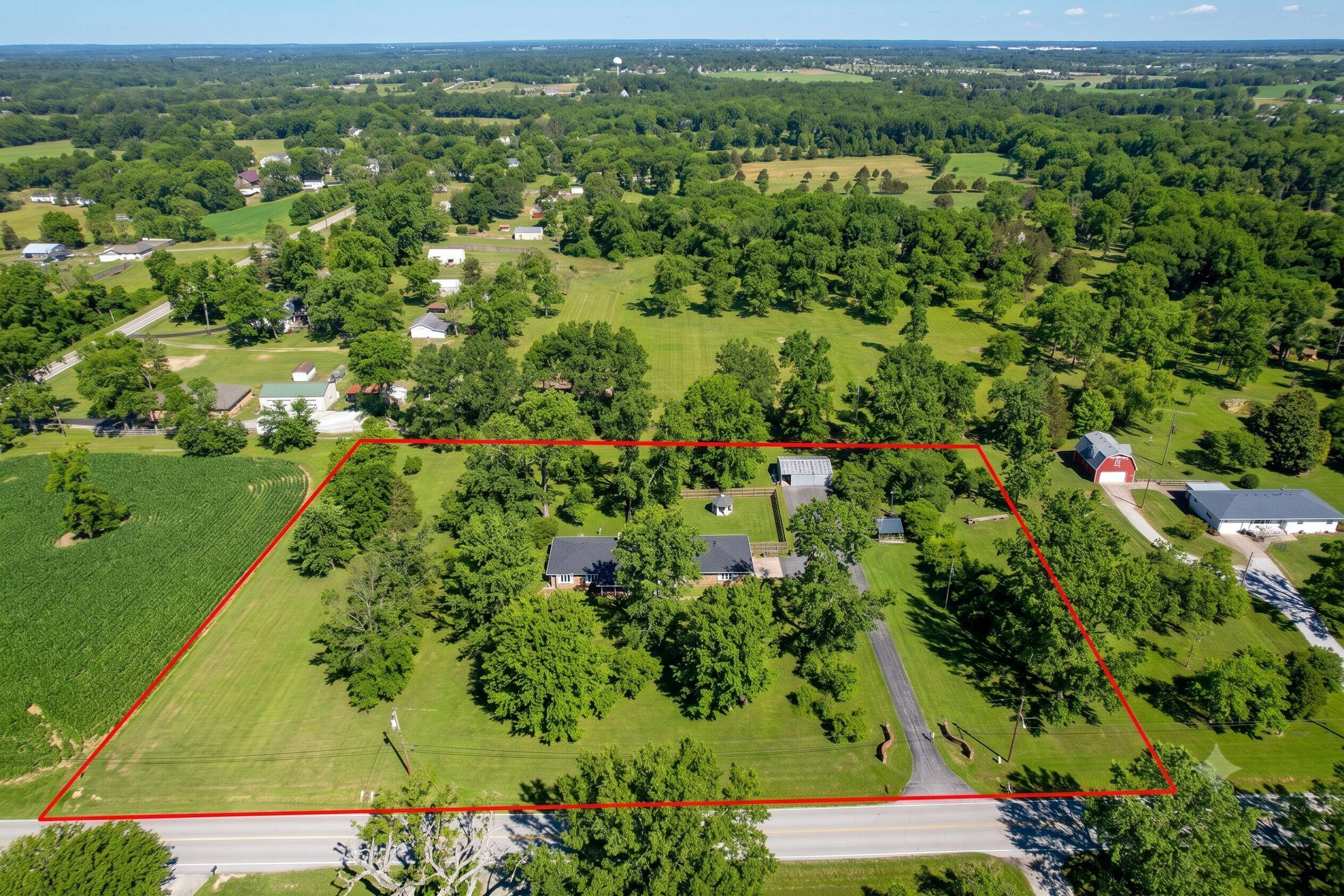 7017 W Farm Rd 124, Springfield, MO 65802