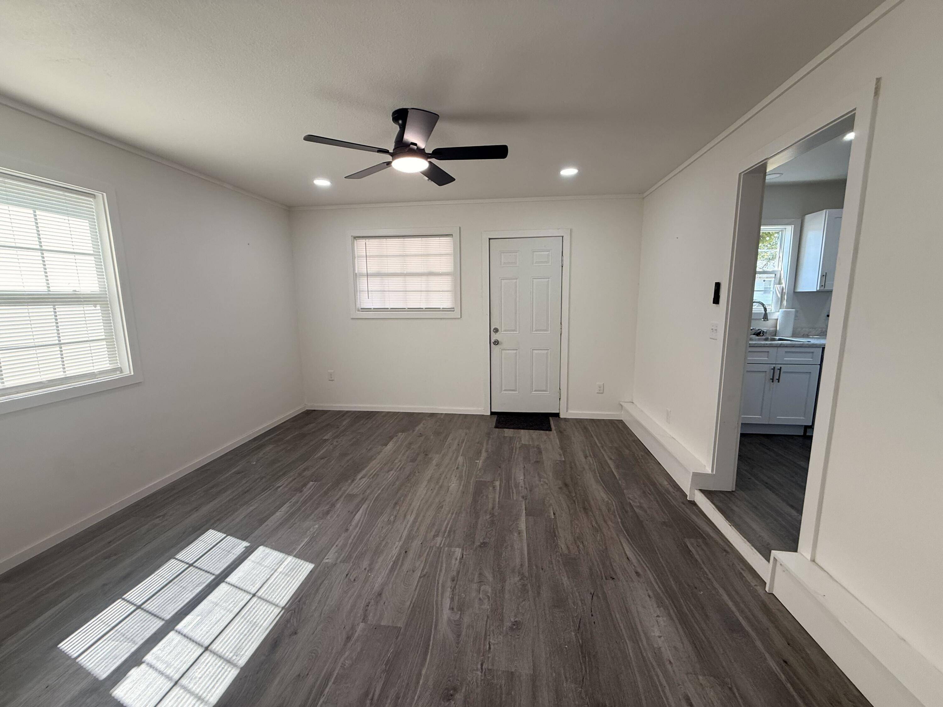 1409 W 9th ST, Joplin, MO 64801
