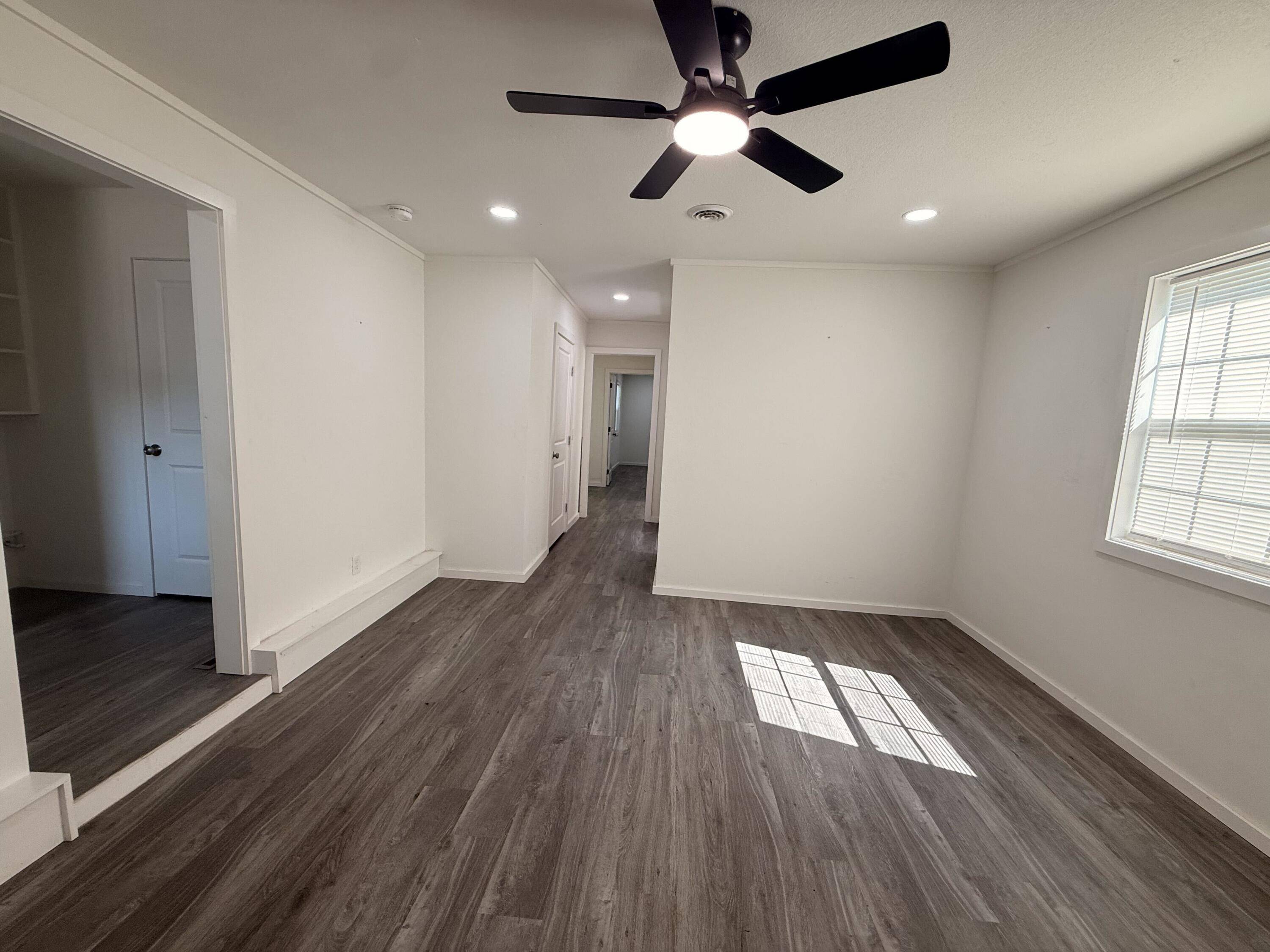 1409 W 9th ST, Joplin, MO 64801