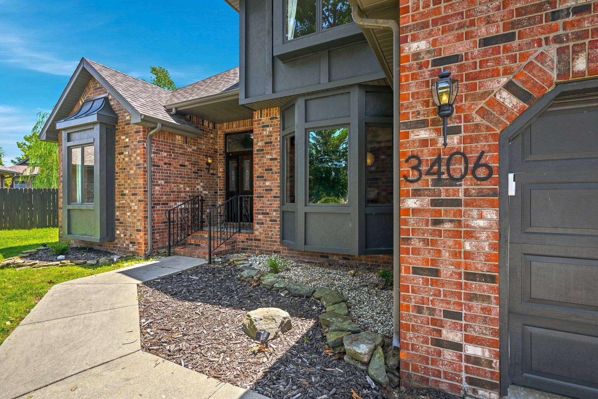 3406 W Laurel CIR, Springfield, MO 65807