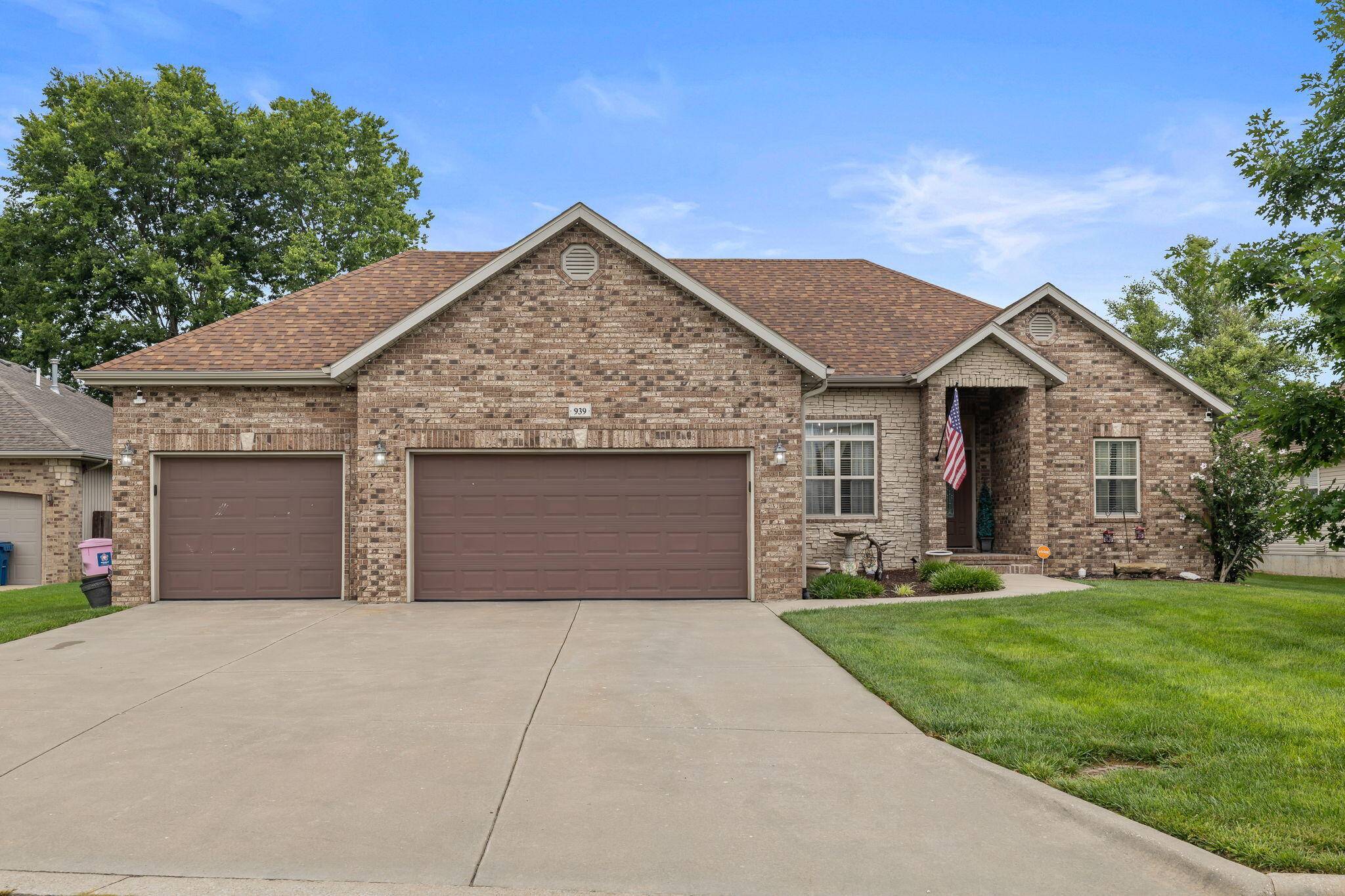 939 E Hodgson ST, Nixa, MO 65714