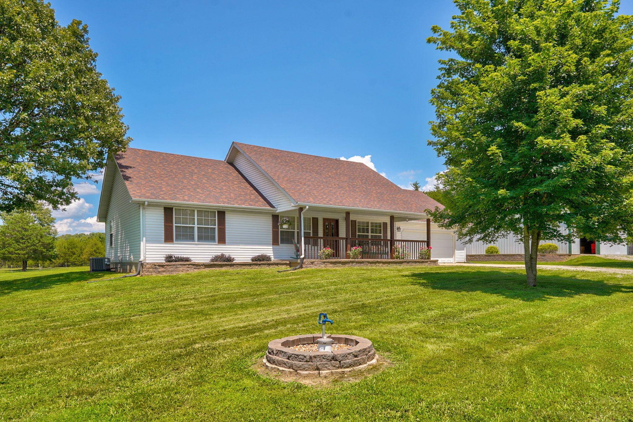 65 Big Tree TRL, Buffalo, MO 65622