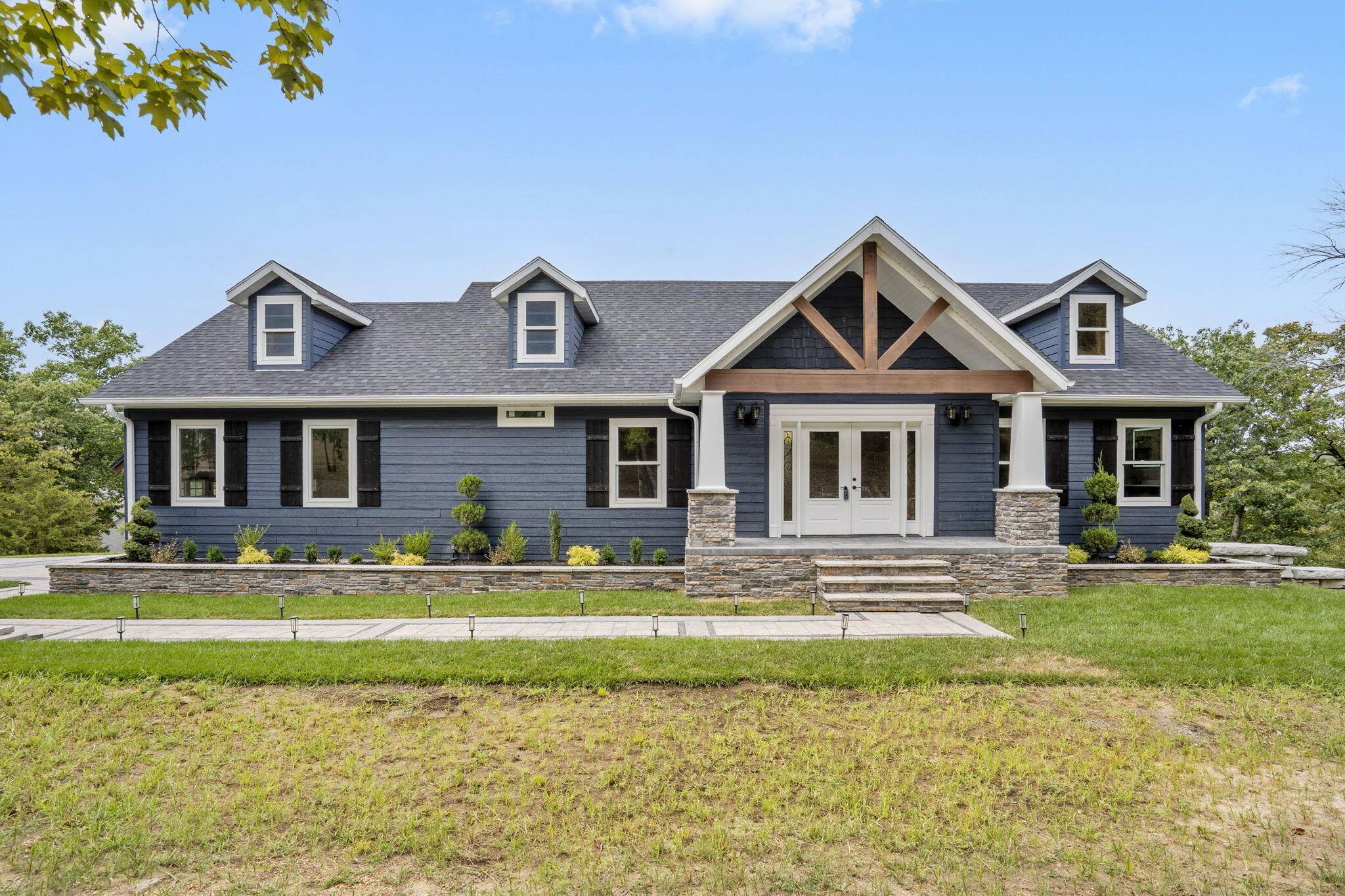 158 Wildflower RD, Kimberling City, MO 65686