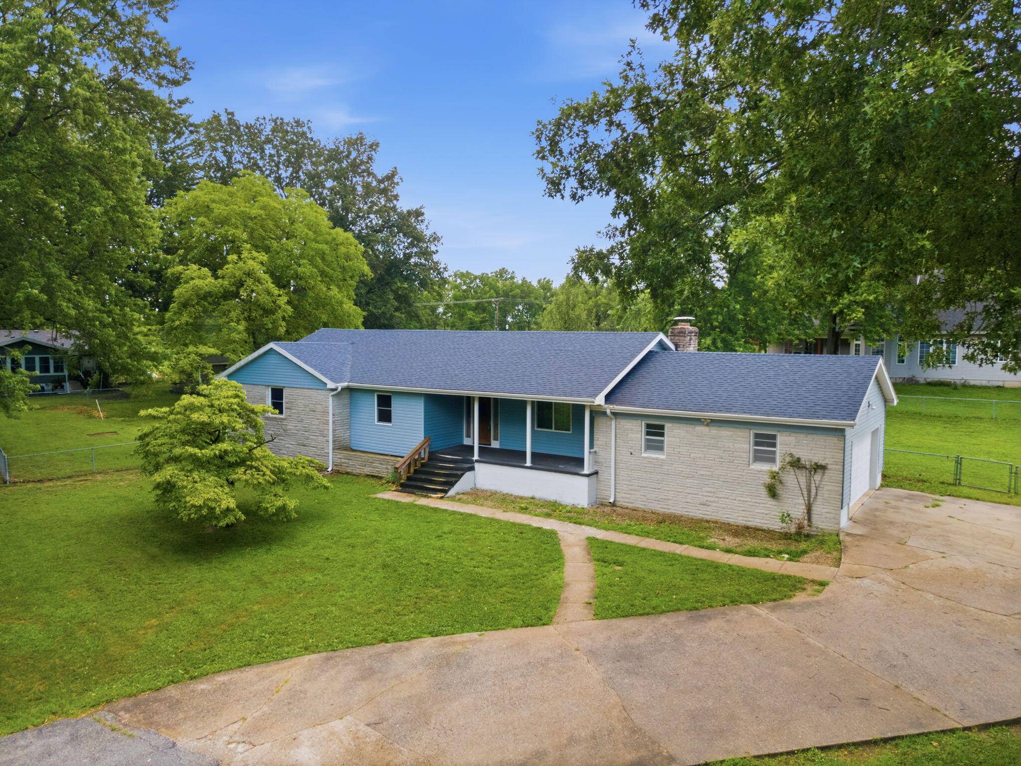 602 W Nixon ST, Buffalo, MO 65622