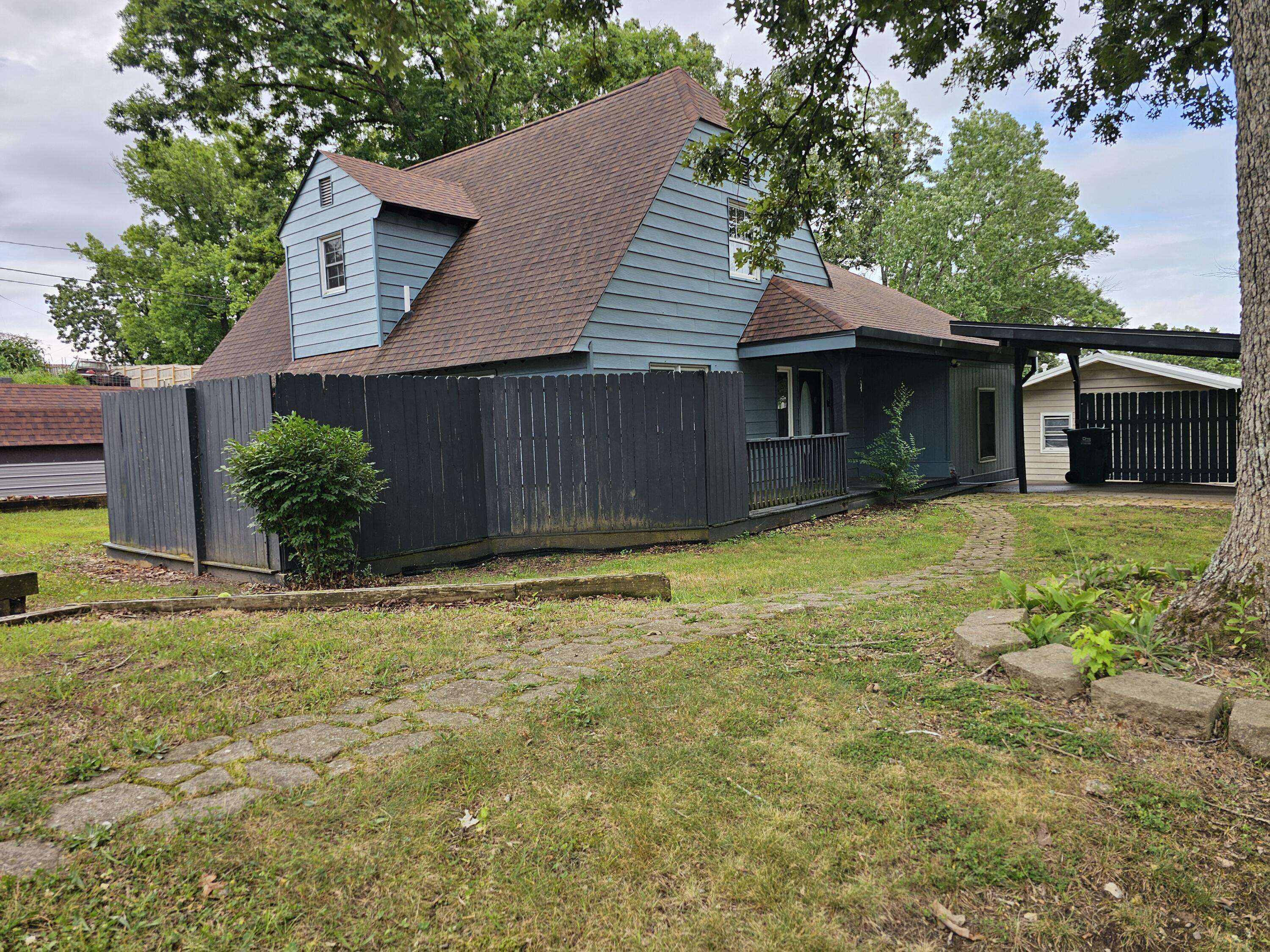 1018 Patton AVE, Cabool, MO 65689