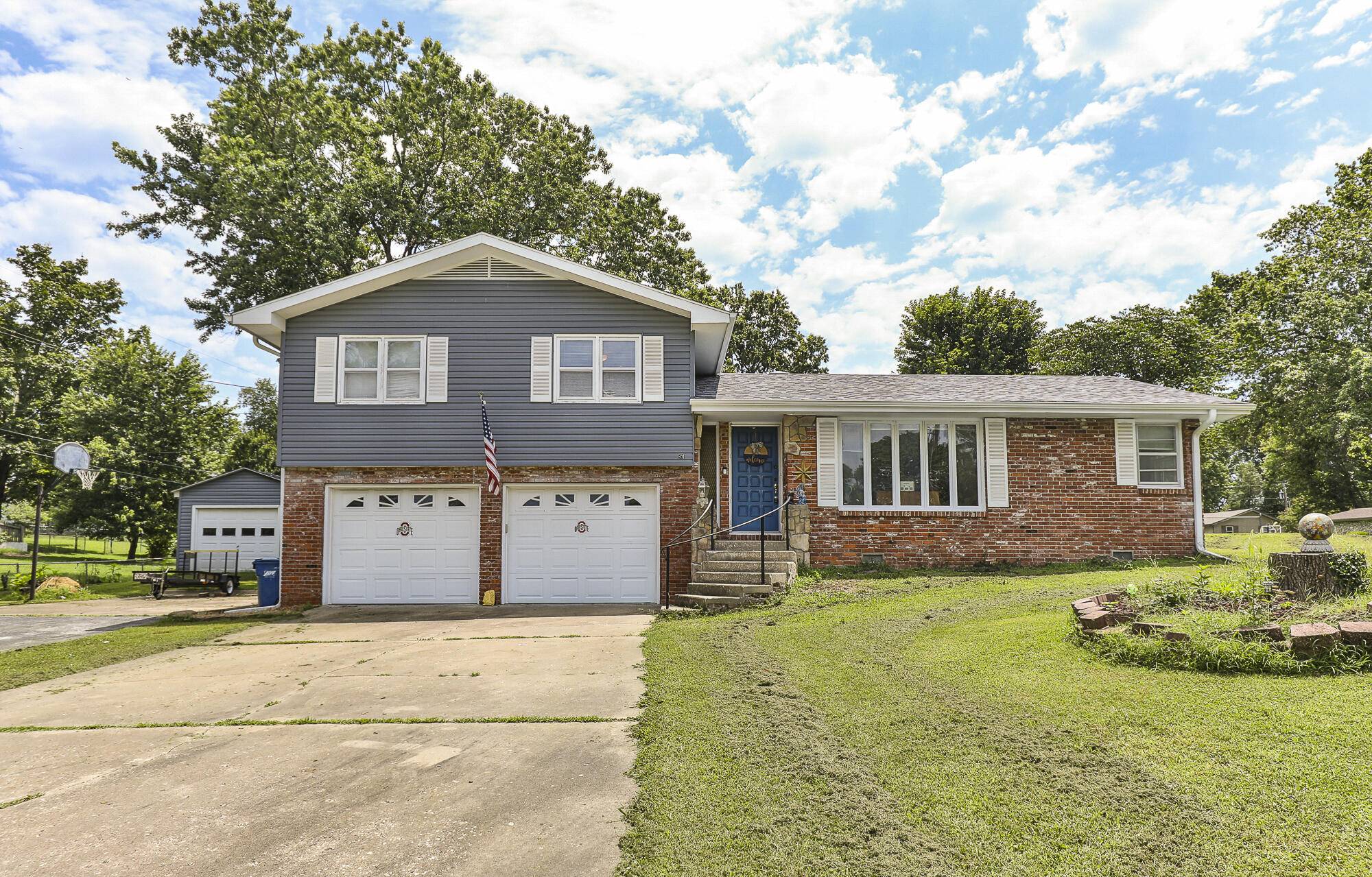 801 E Diane ST, Ozark, MO 65721