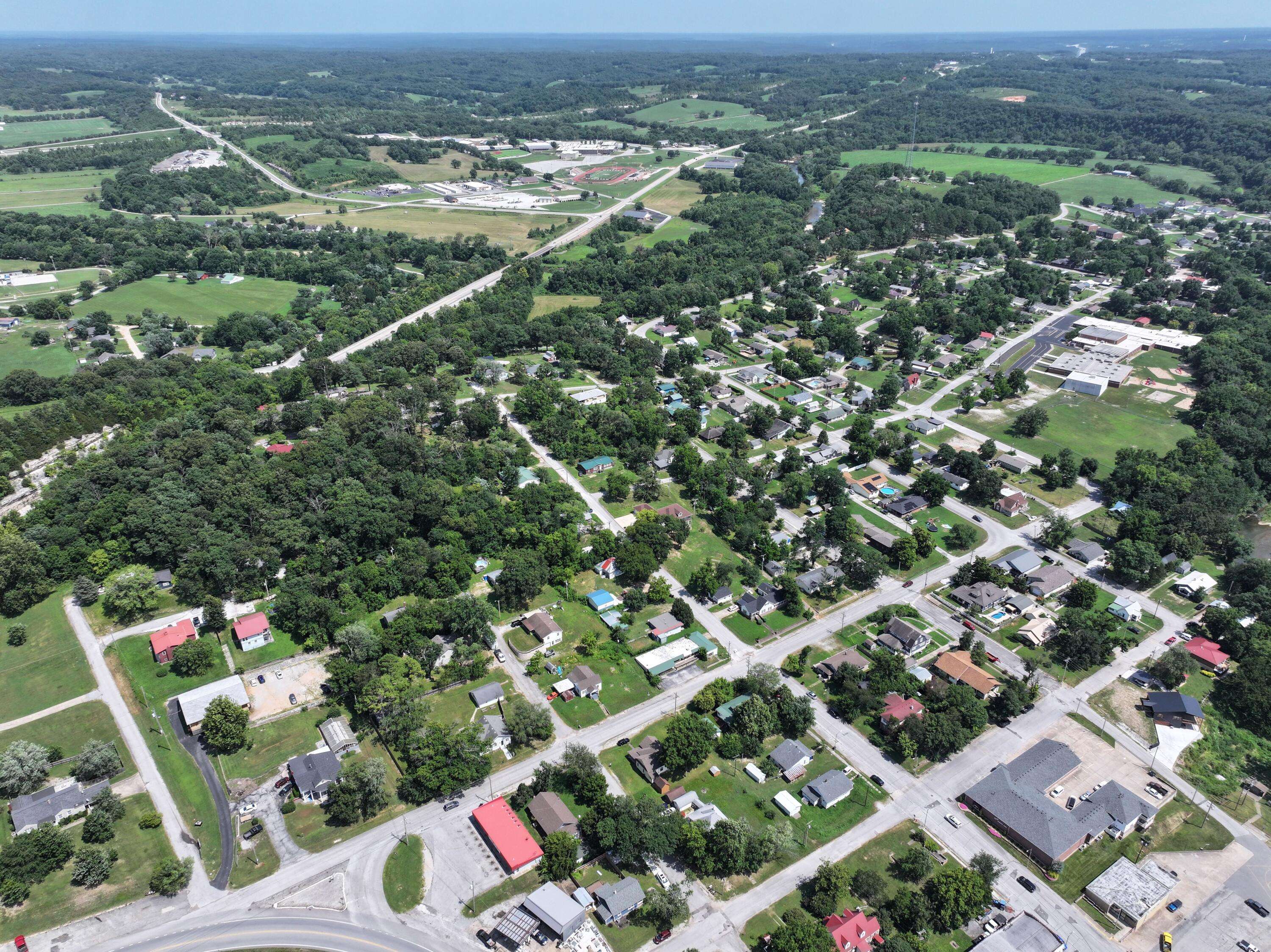 203 N Walnut ST, Anderson, MO 64831