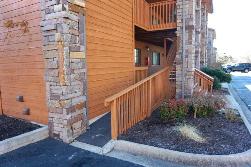 189 Avondale DR #5, Branson, MO 65616
