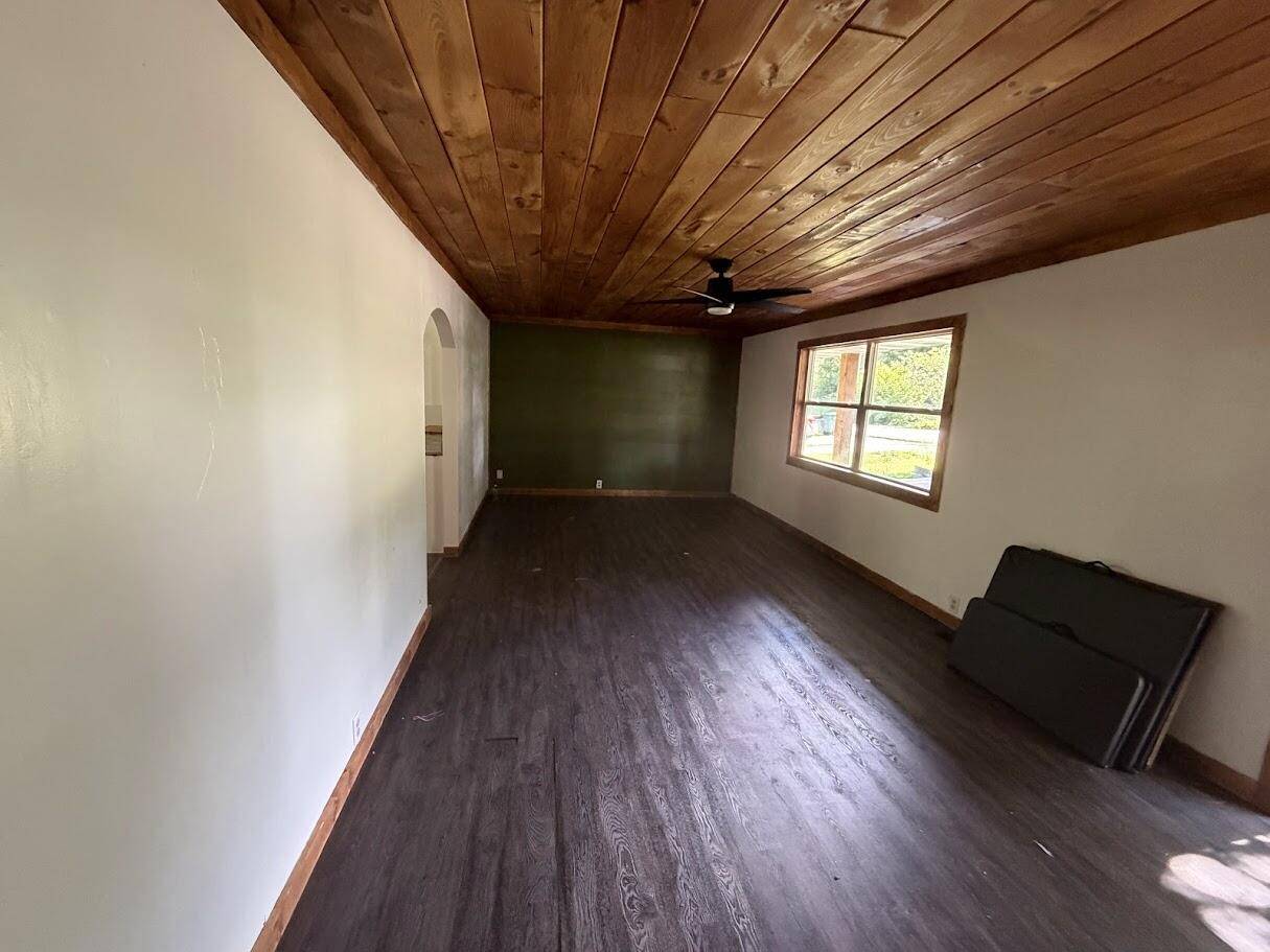 7292 Sunset ST, Birch Tree, MO 65438