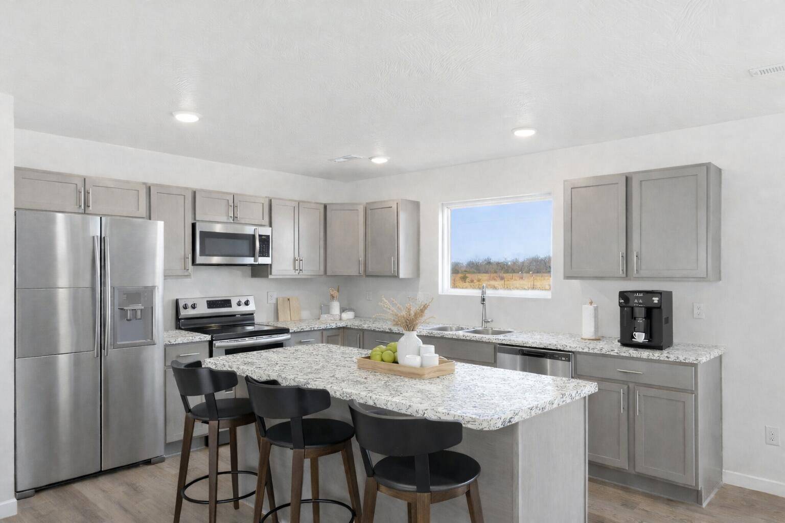 814 S Orchard WAY, Springfield, MO 65802