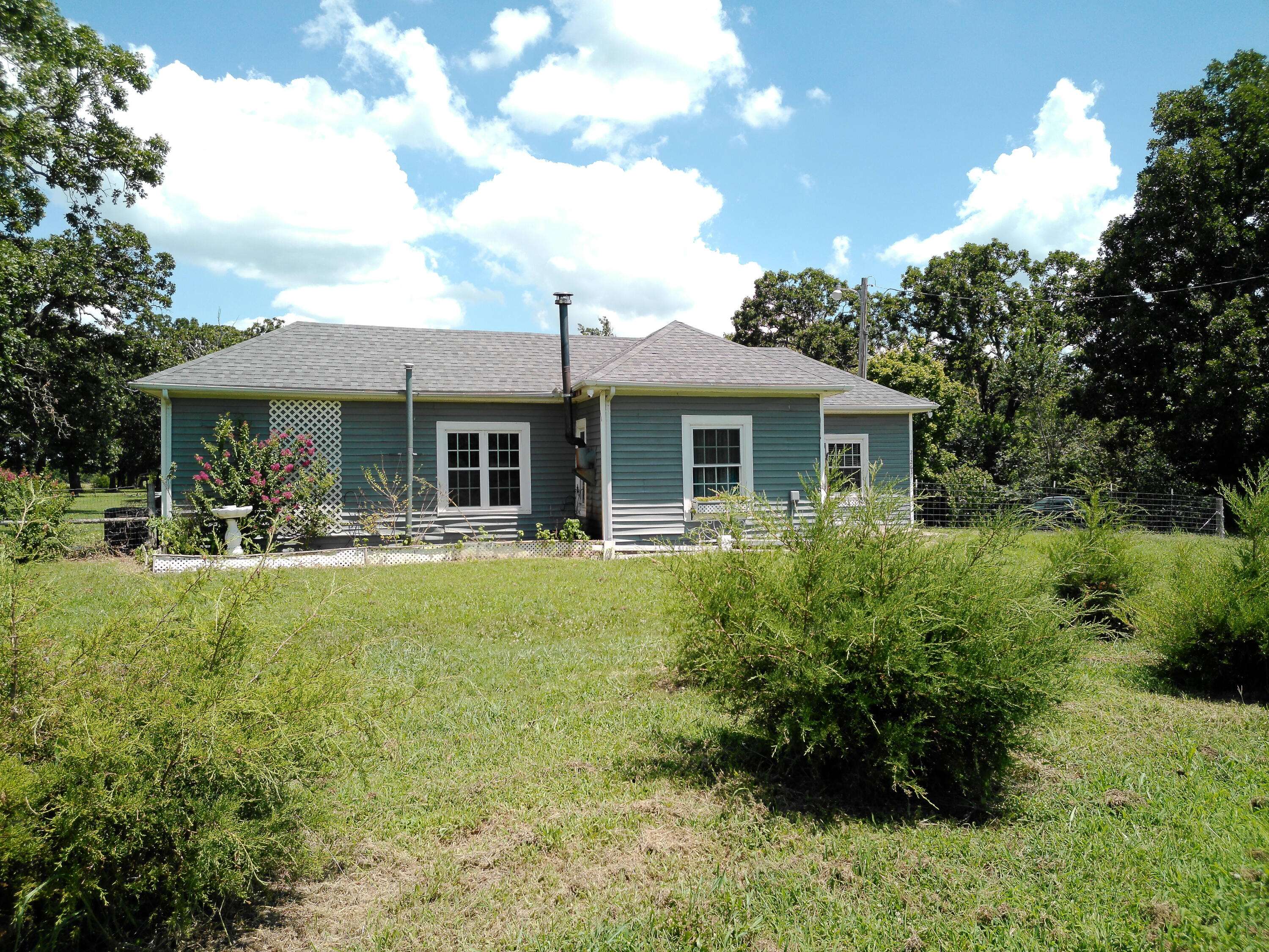 21263 Sunset View LN, Seneca, MO 64865