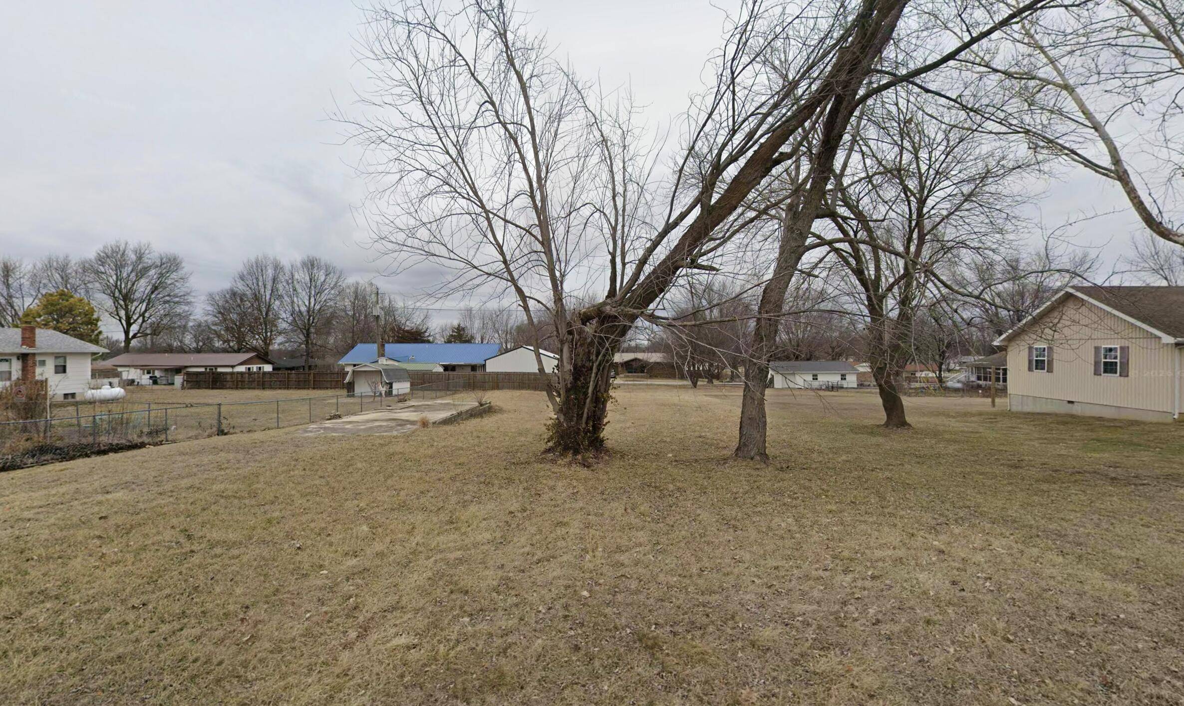 1529 W Missouri ST, Buffalo, MO 65622