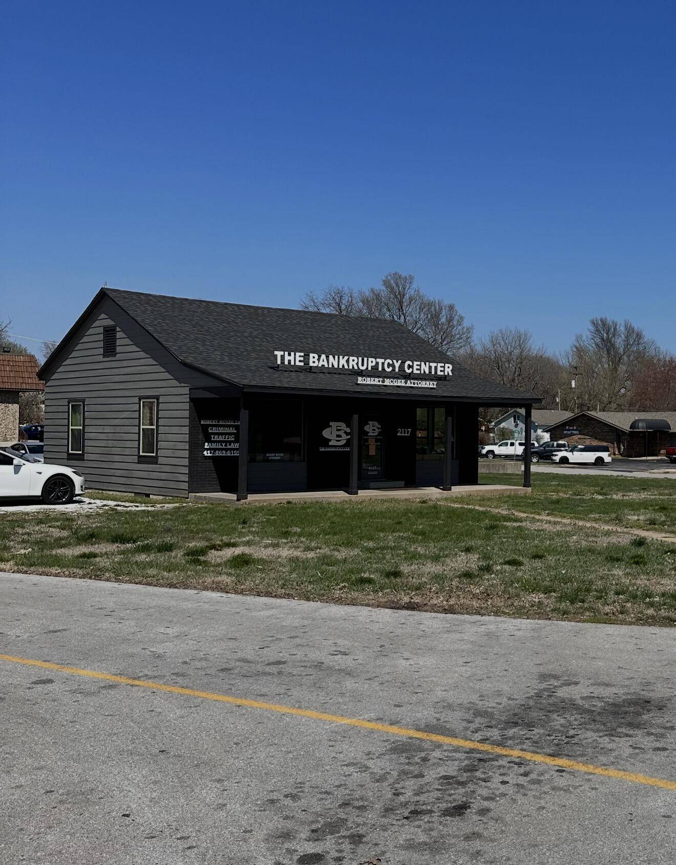 2117 S Stewart AVE, Springfield, MO 65804