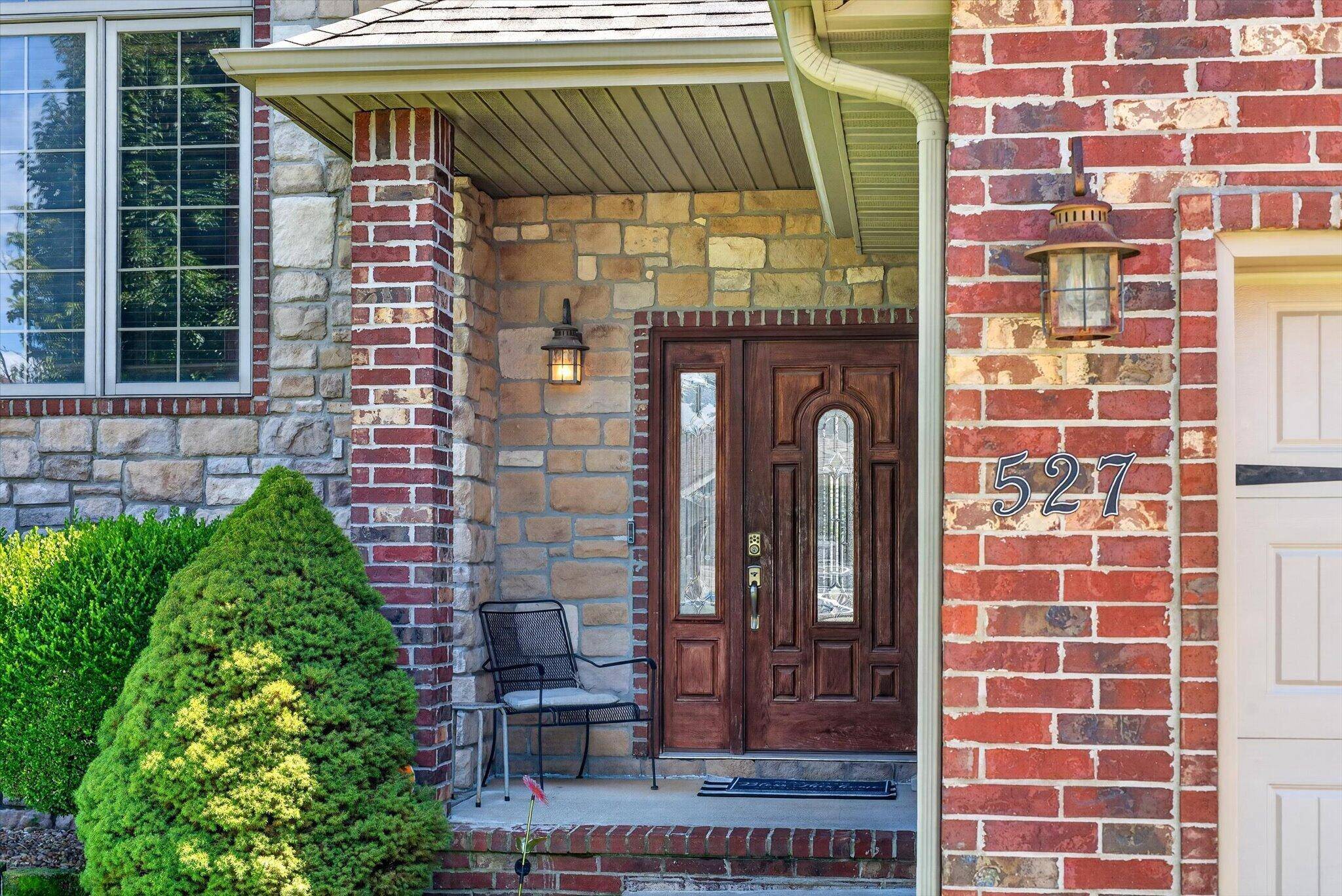 527 Snowbird TER, Rogersville, MO 65742