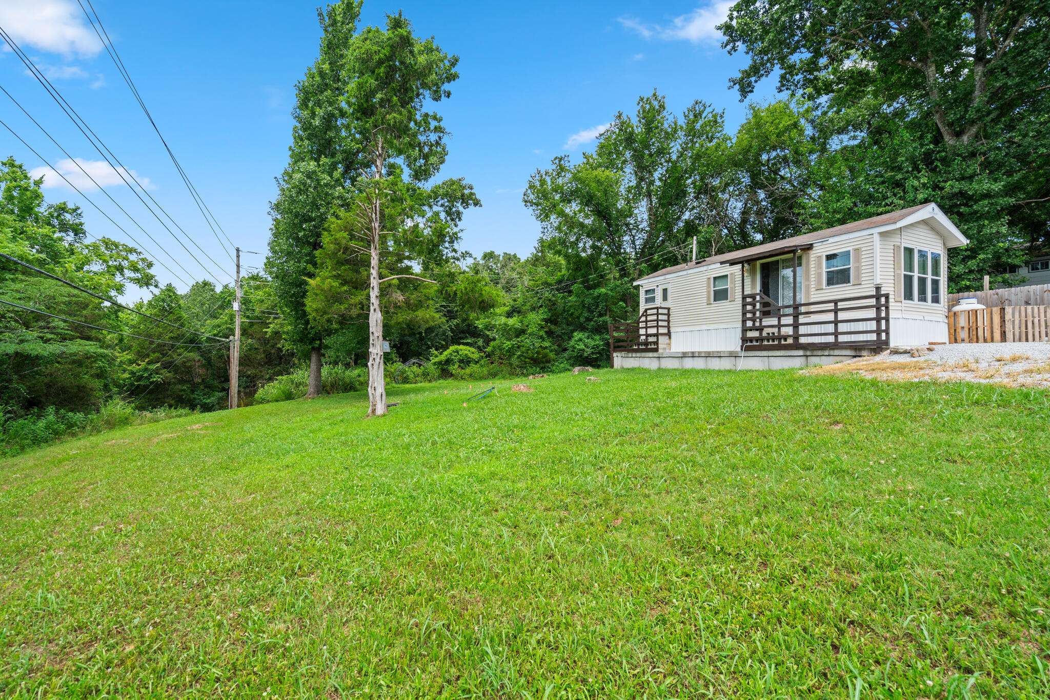 130 Lillian RD, Rockaway Beach, MO 65740
