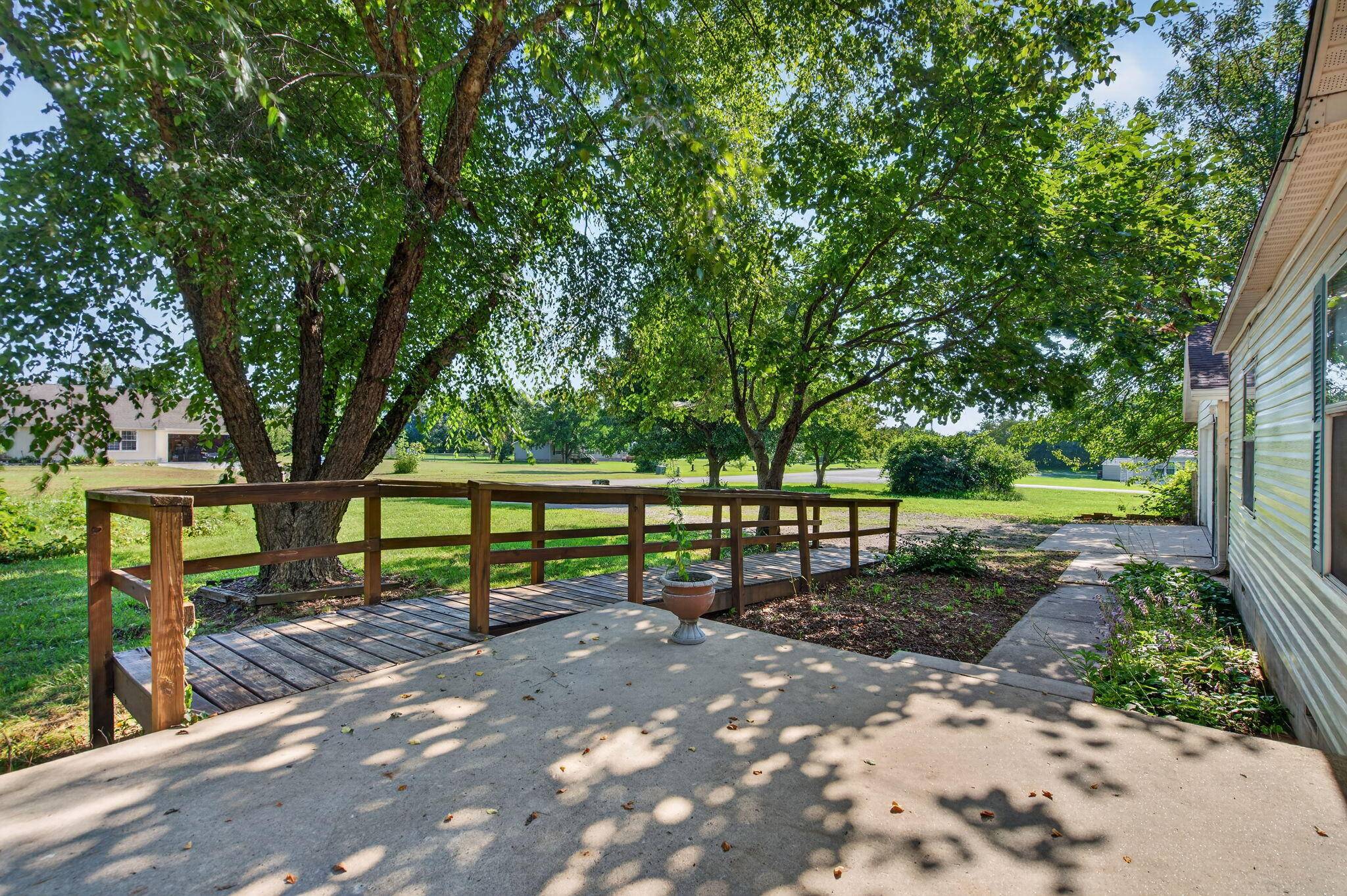 260 Wildhorse RD, Billings, MO 65610