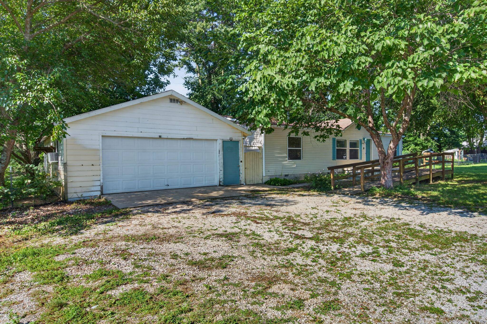 260 Wildhorse RD, Billings, MO 65610